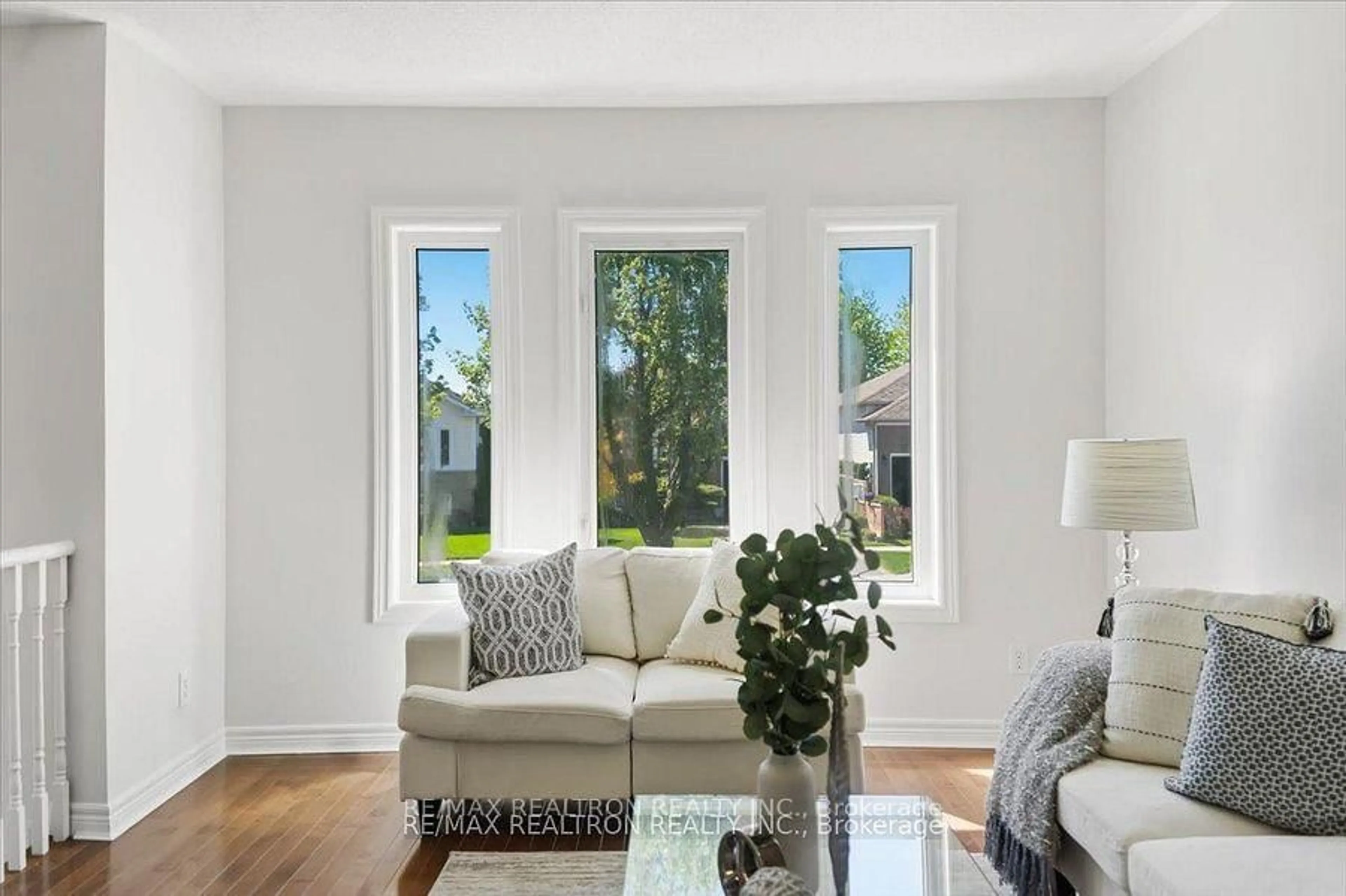 Living room with furniture, unknown for 12 Jarvis Dr, Port Hope Ontario L1A 4J8