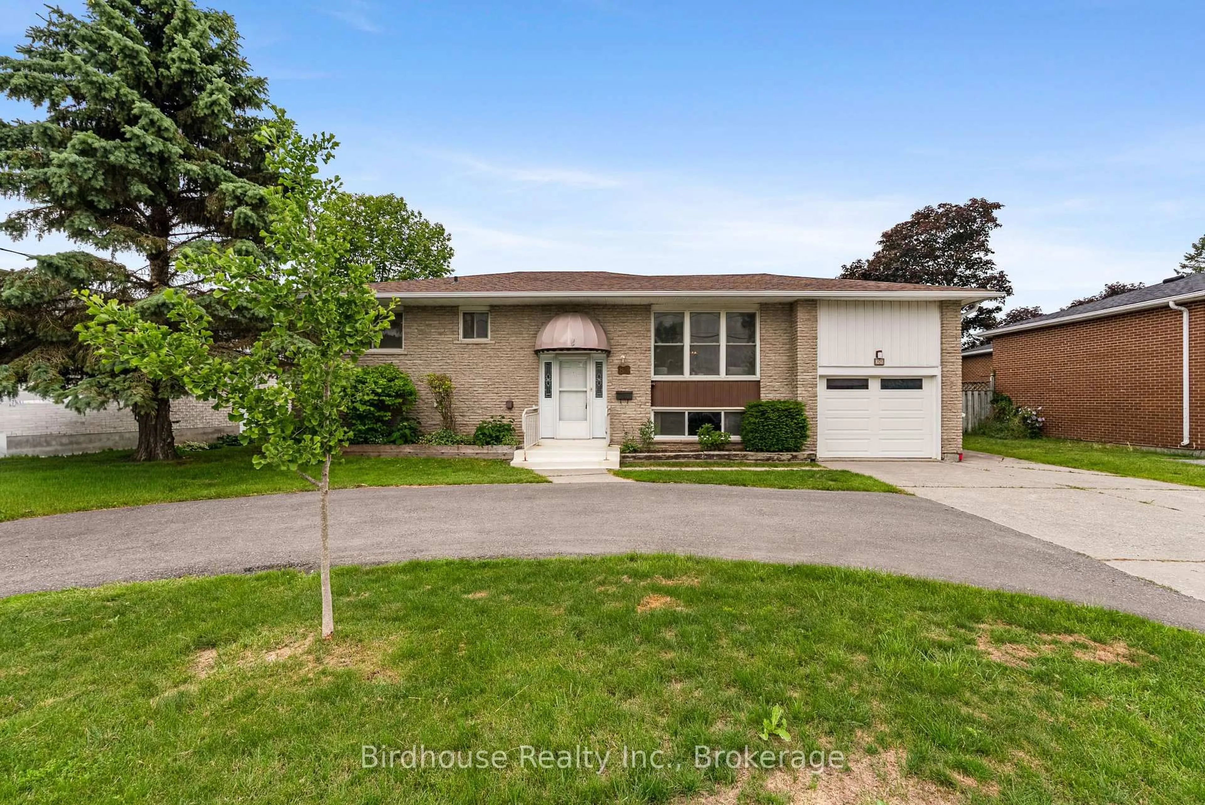 Home with brick exterior material, street for 89 Angeline St, Kawartha Lakes Ontario K9V 3L4