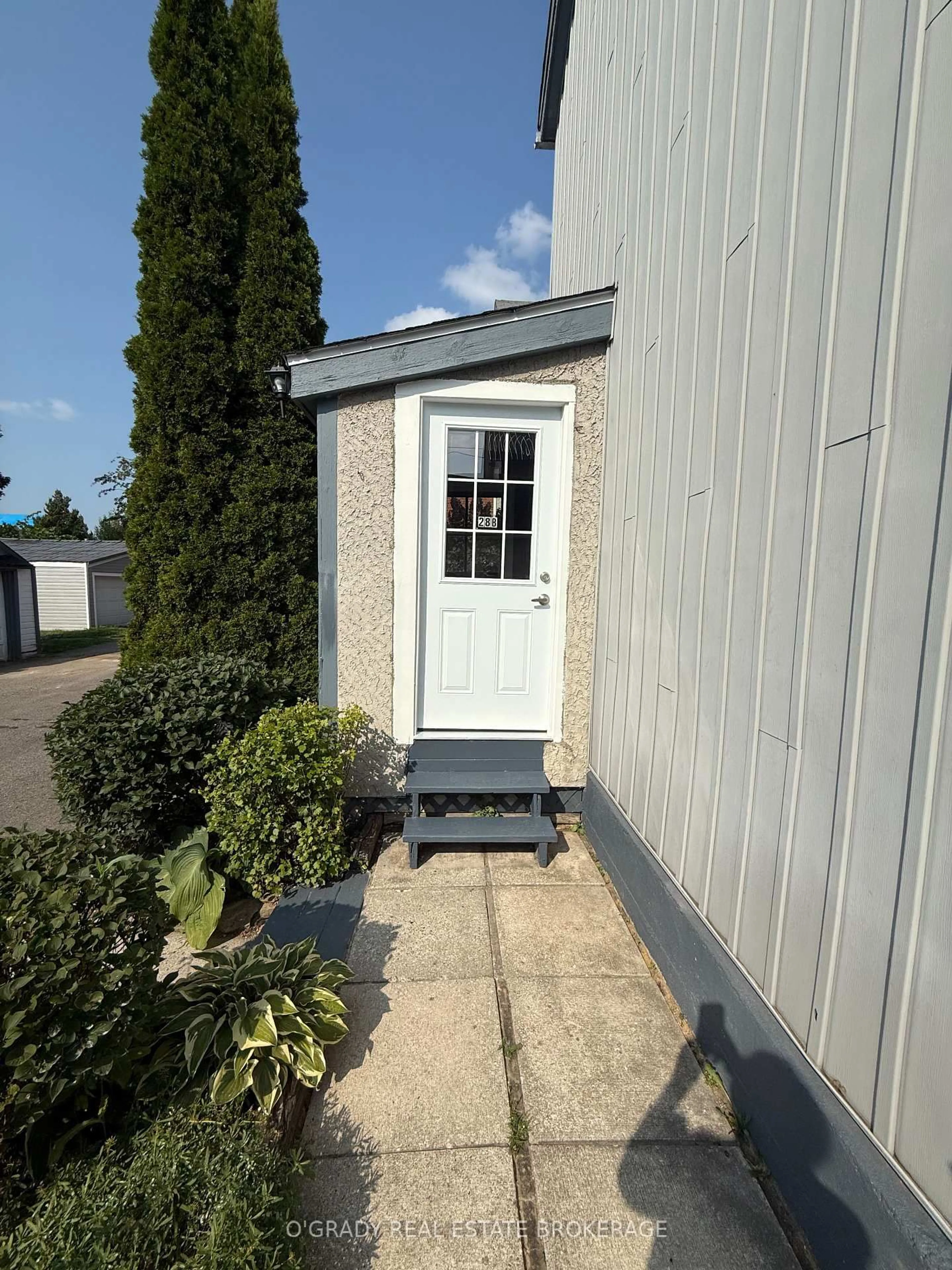 Unknown for 28 James St, Brockville Ontario K6V 1K2