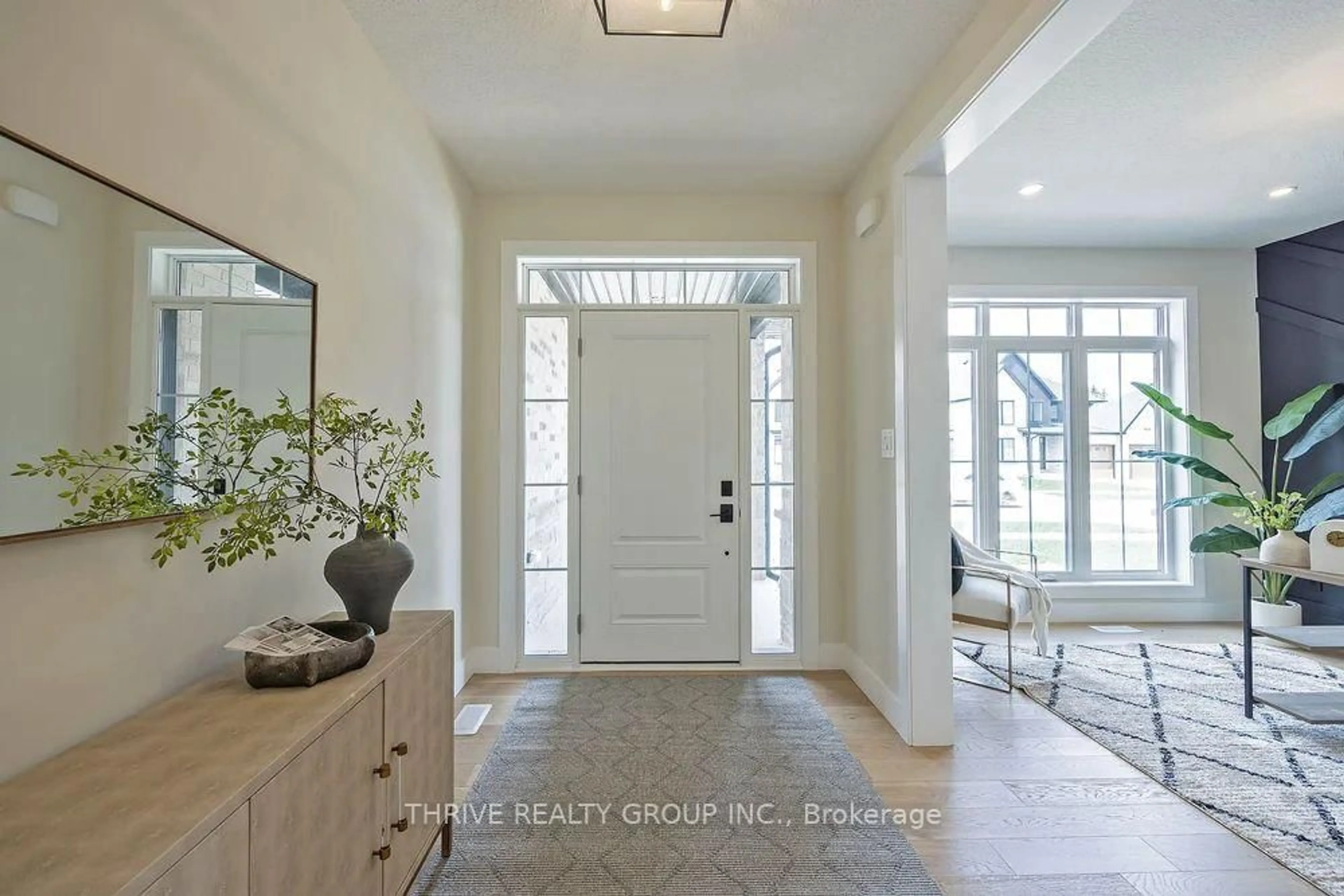 Indoor entryway for 878 Lunar Dr, London North Ontario N6G 3X9