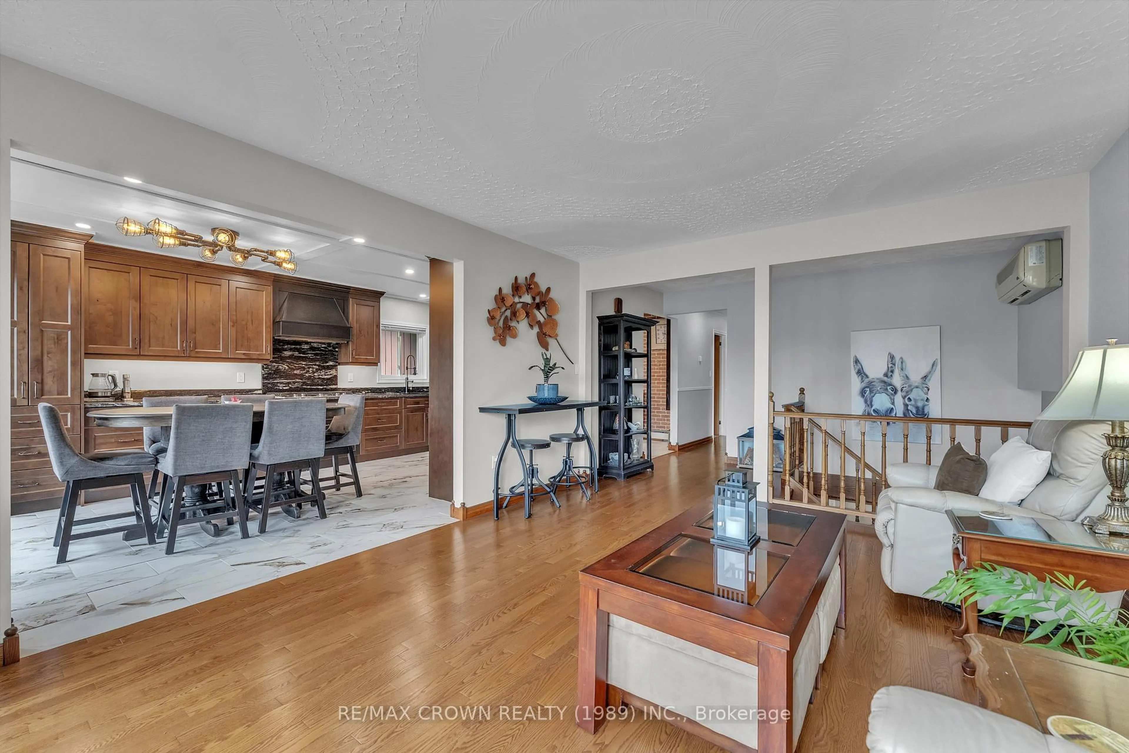 Open concept kitchen, unknown for 789 Laurentian Ave, North Bay Ontario P1B 7V1