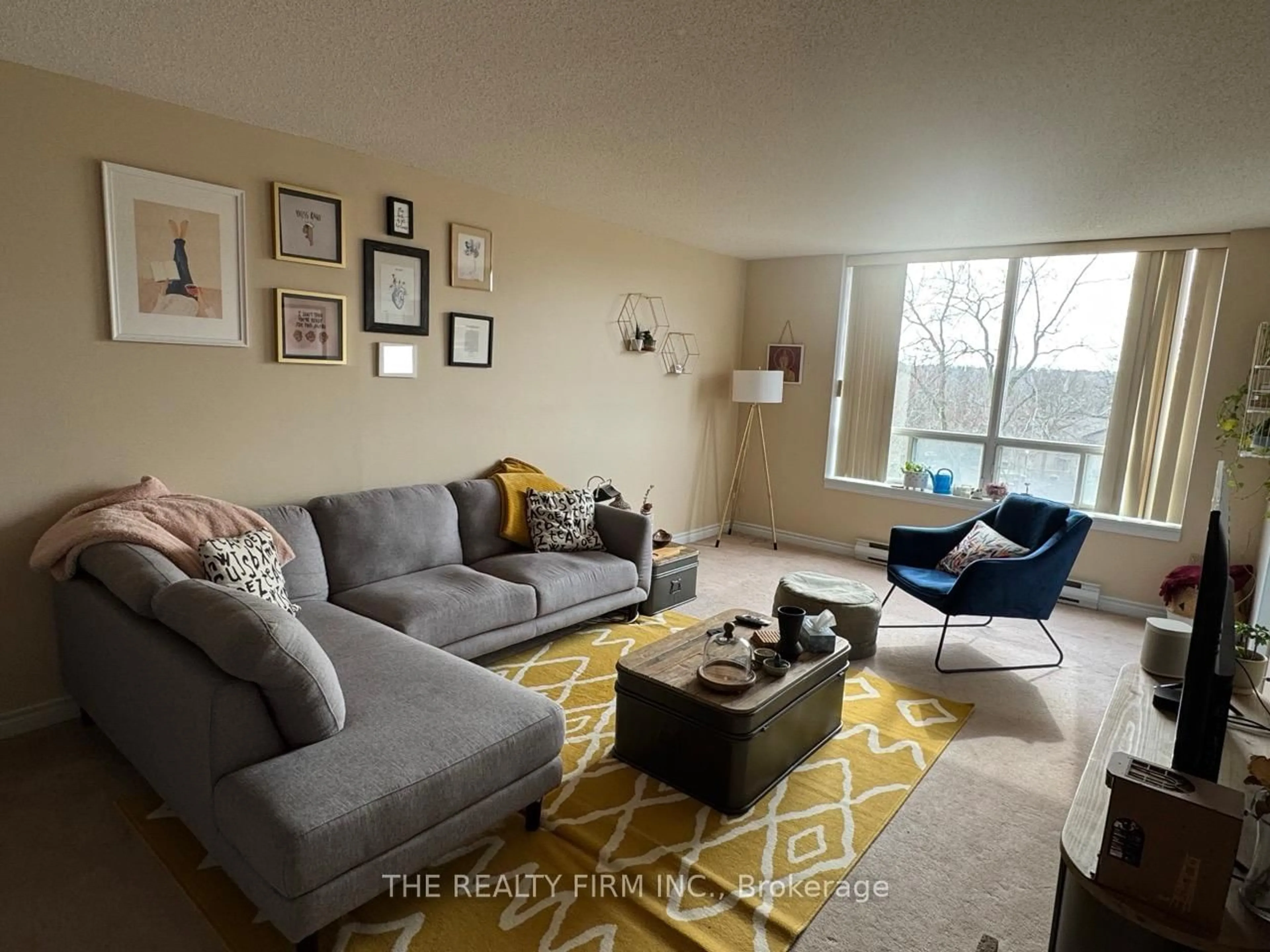 Living room with furniture, unknown for 1510 Richmond St #501, London North Ontario N6G 4V2