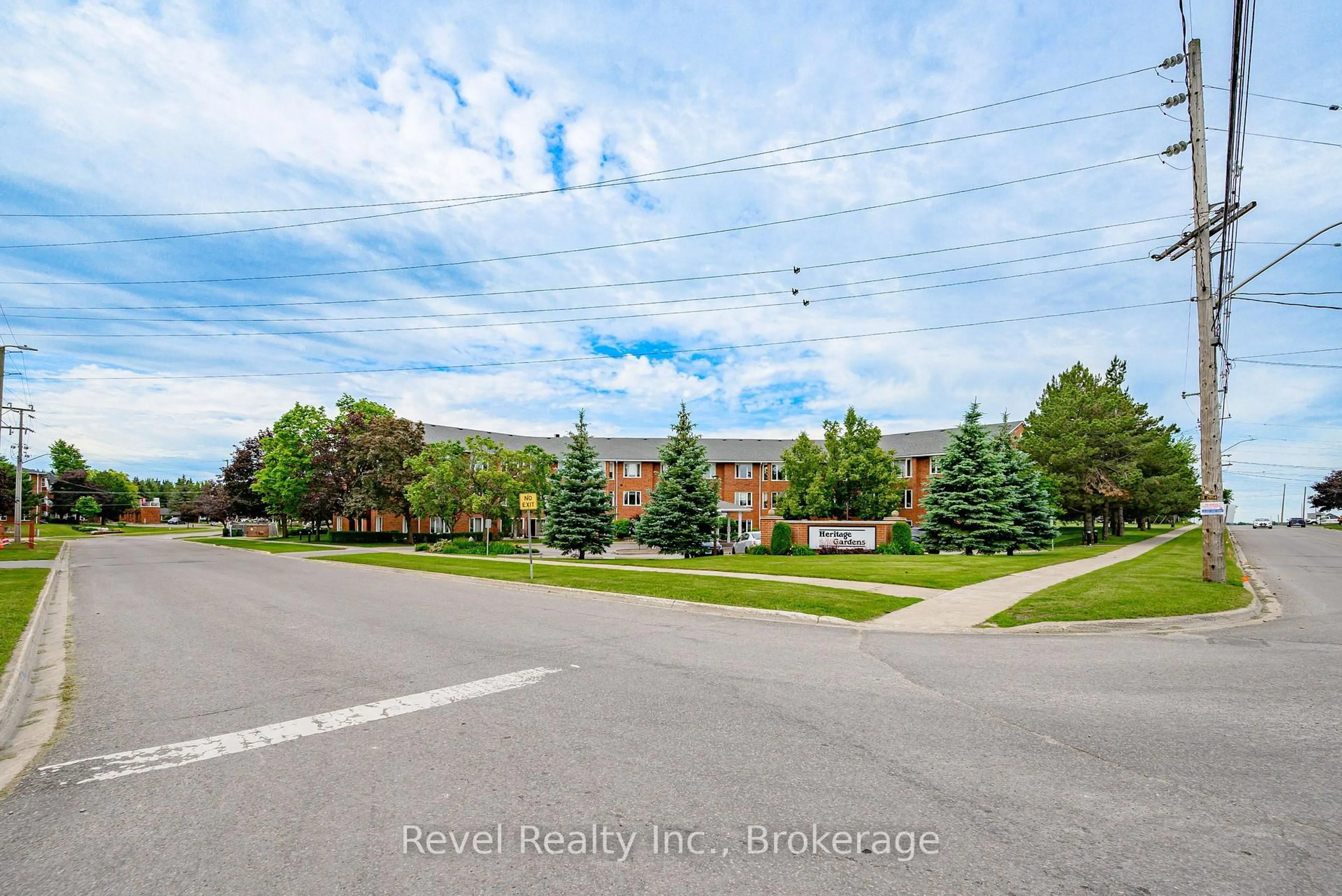 A pic from outside/outdoor area/front of a property/back of a property/a pic from drone, water/lake/river/ocean view for 3 Heritage Way #302, Kawartha Lakes Ontario K9V 5Z1