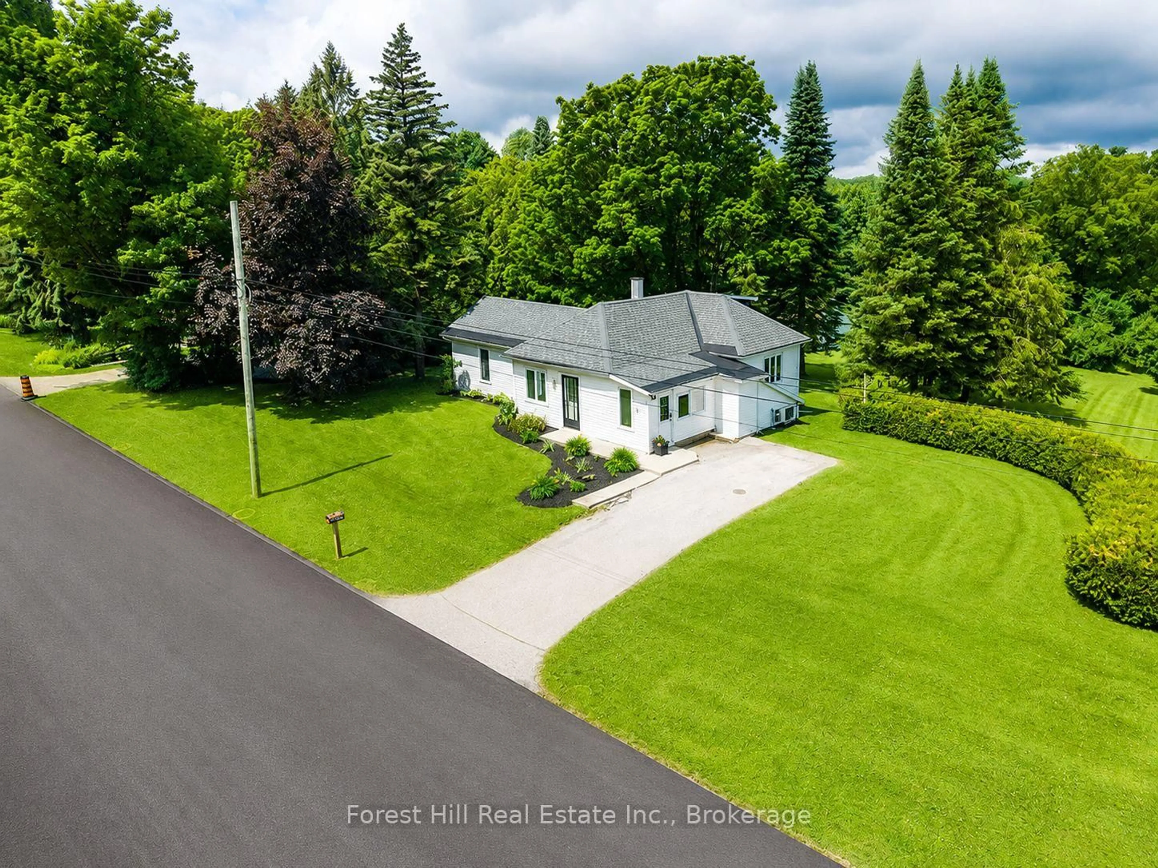 A pic from outside/outdoor area/front of a property/back of a property/a pic from drone, unknown for 350 Main St, Grey Highlands Ontario N0C 1H0