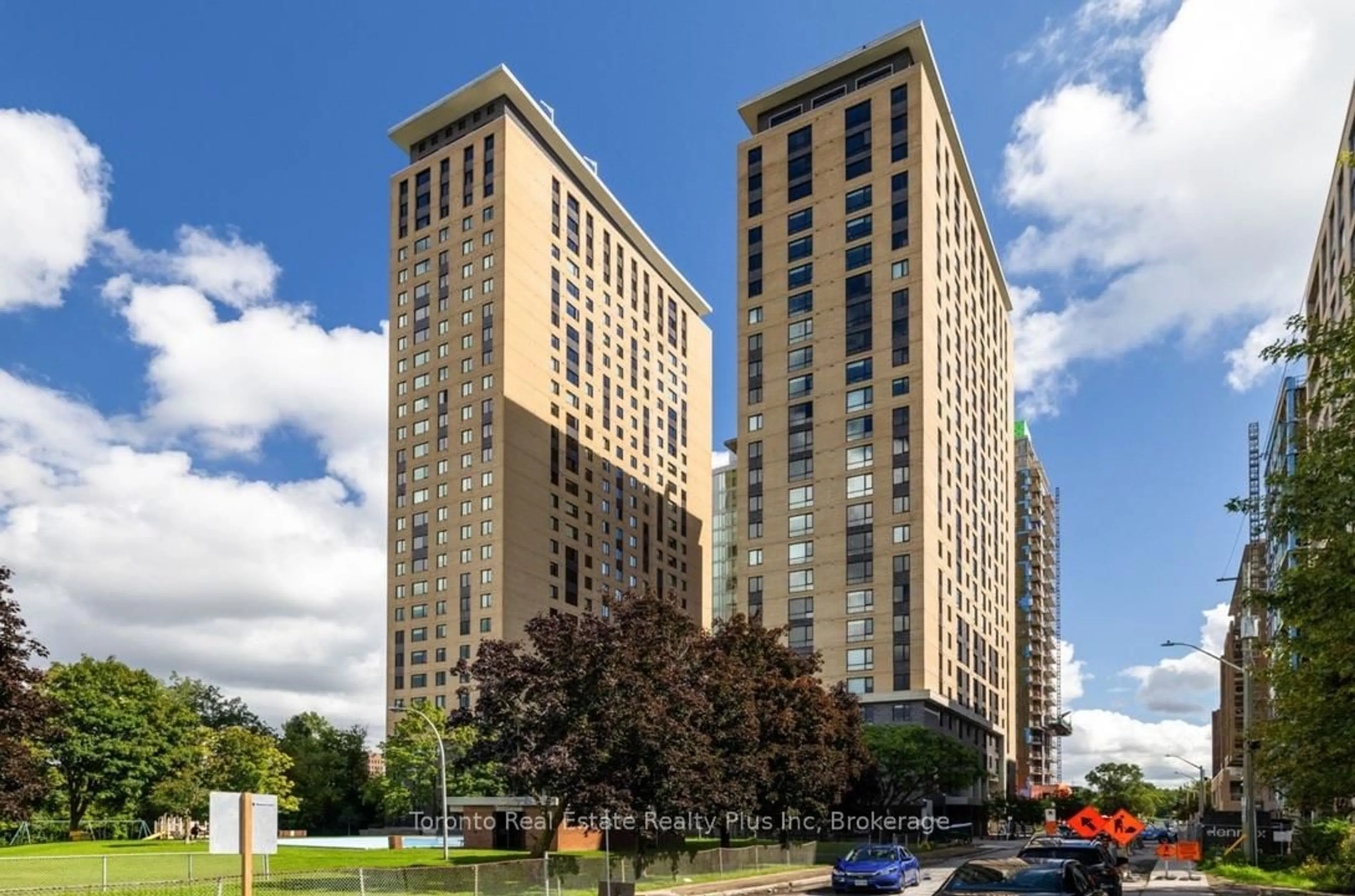 Unknown for 105 Champagne Ave #1918, Ottawa Ontario K1S 4P3