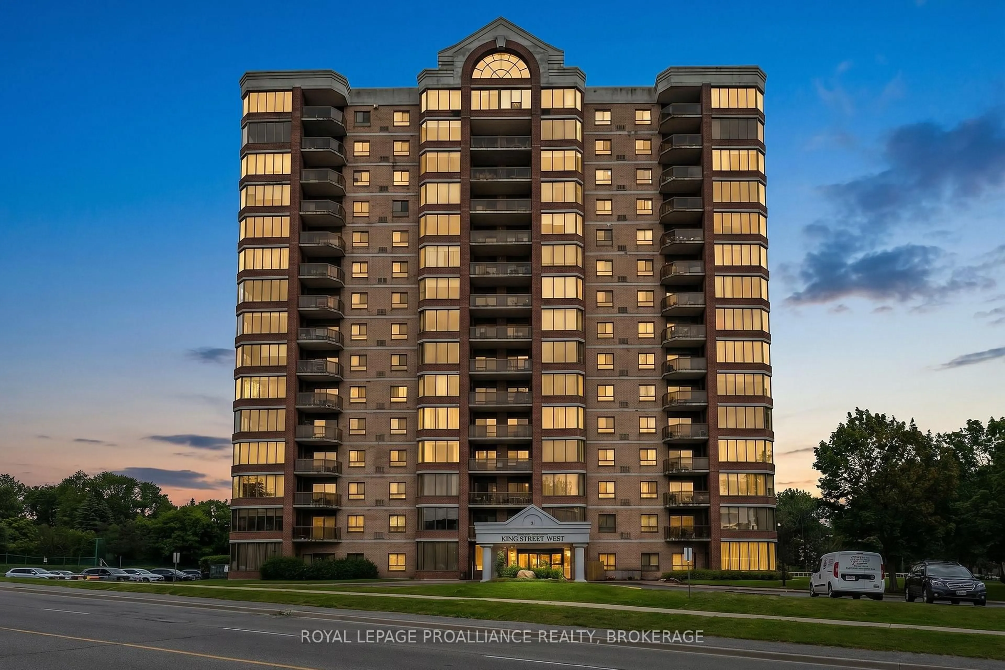 Indoor foyer for 1000 King St #1302, Kingston Ontario K7M 8H3