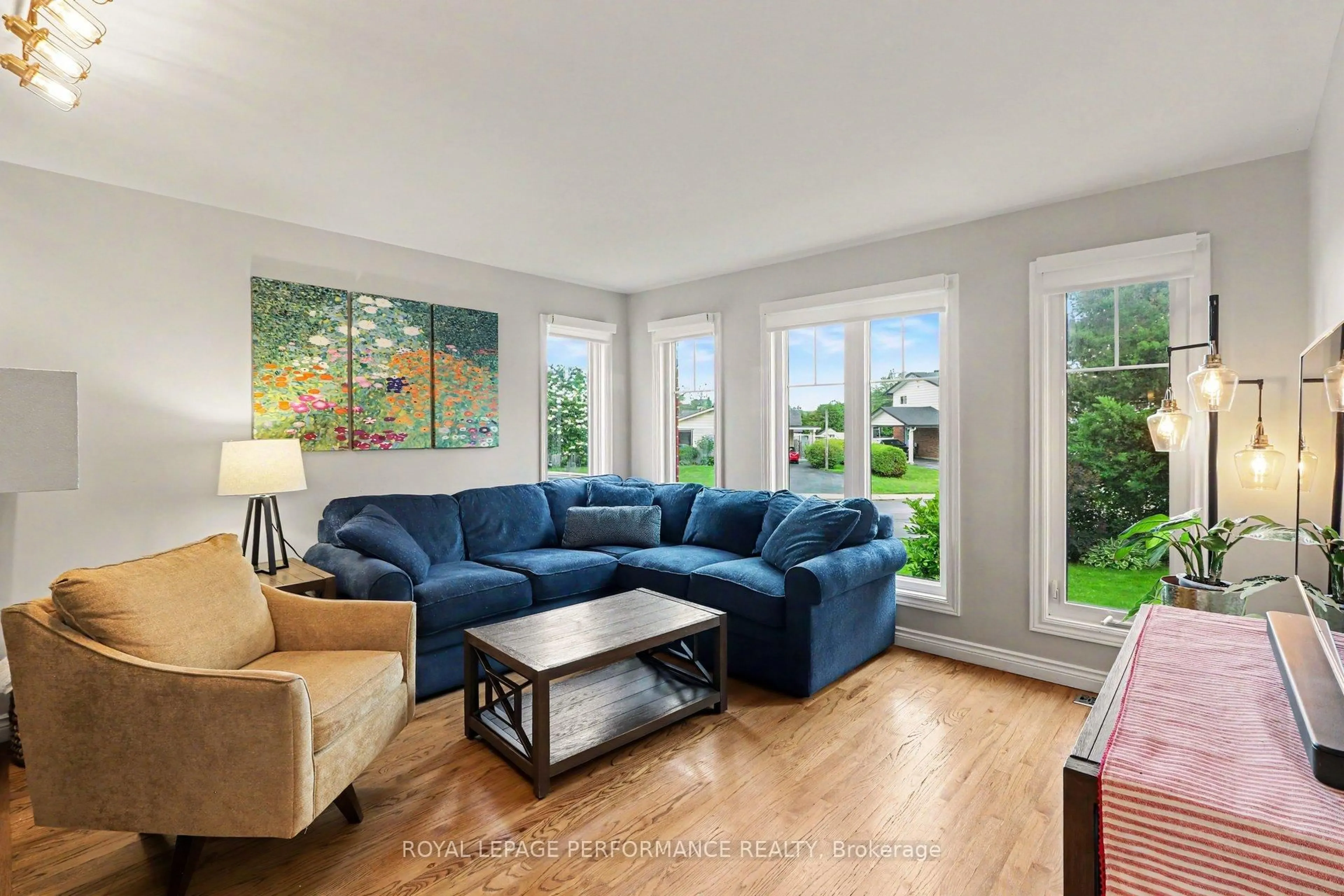 Living room with furniture, unknown for 1444 Charlebois Ave, Ottawa Ontario K1E 3W5