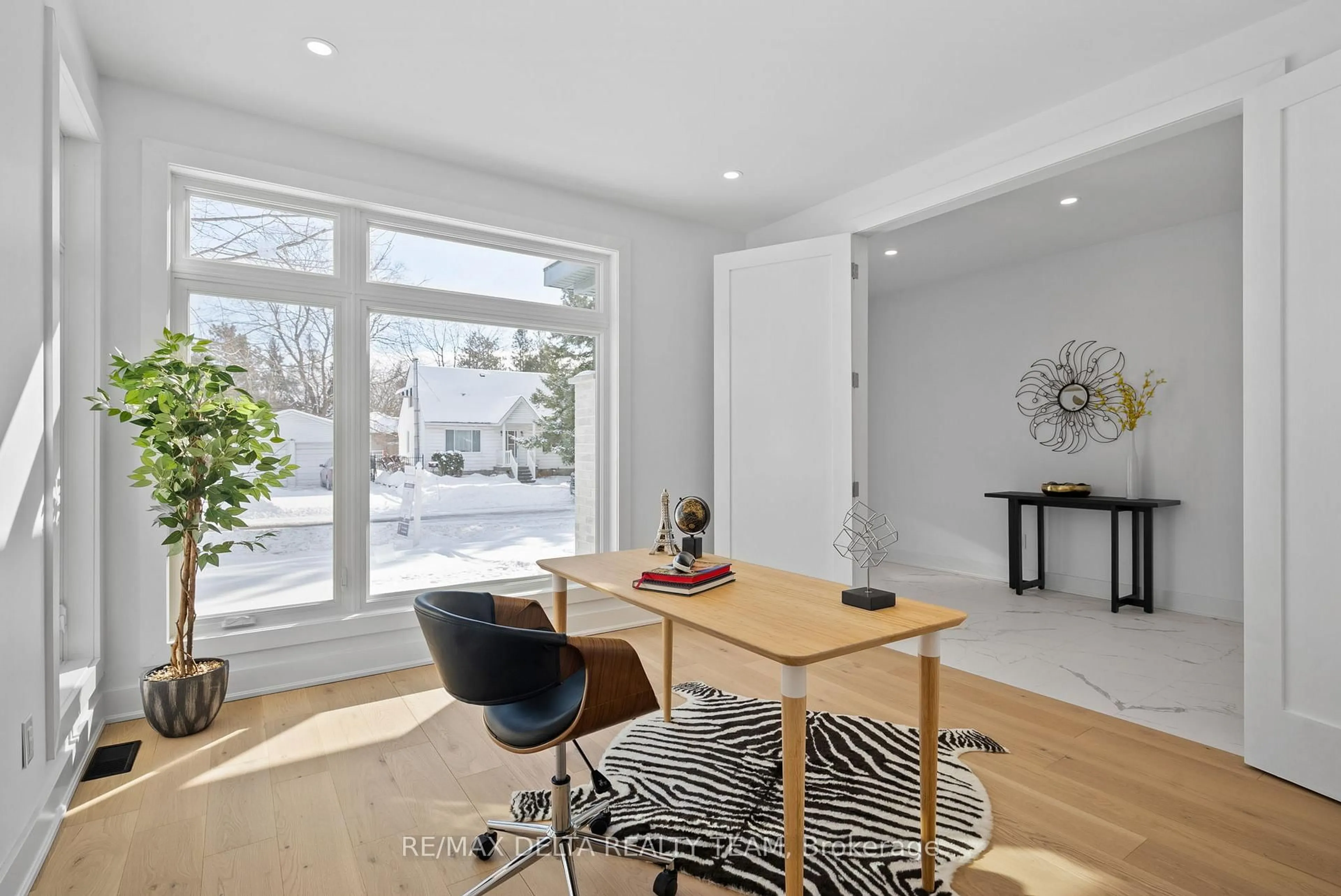 Unknown for 43 ST CLAIRE Ave, Ottawa Ontario K2G 2A1