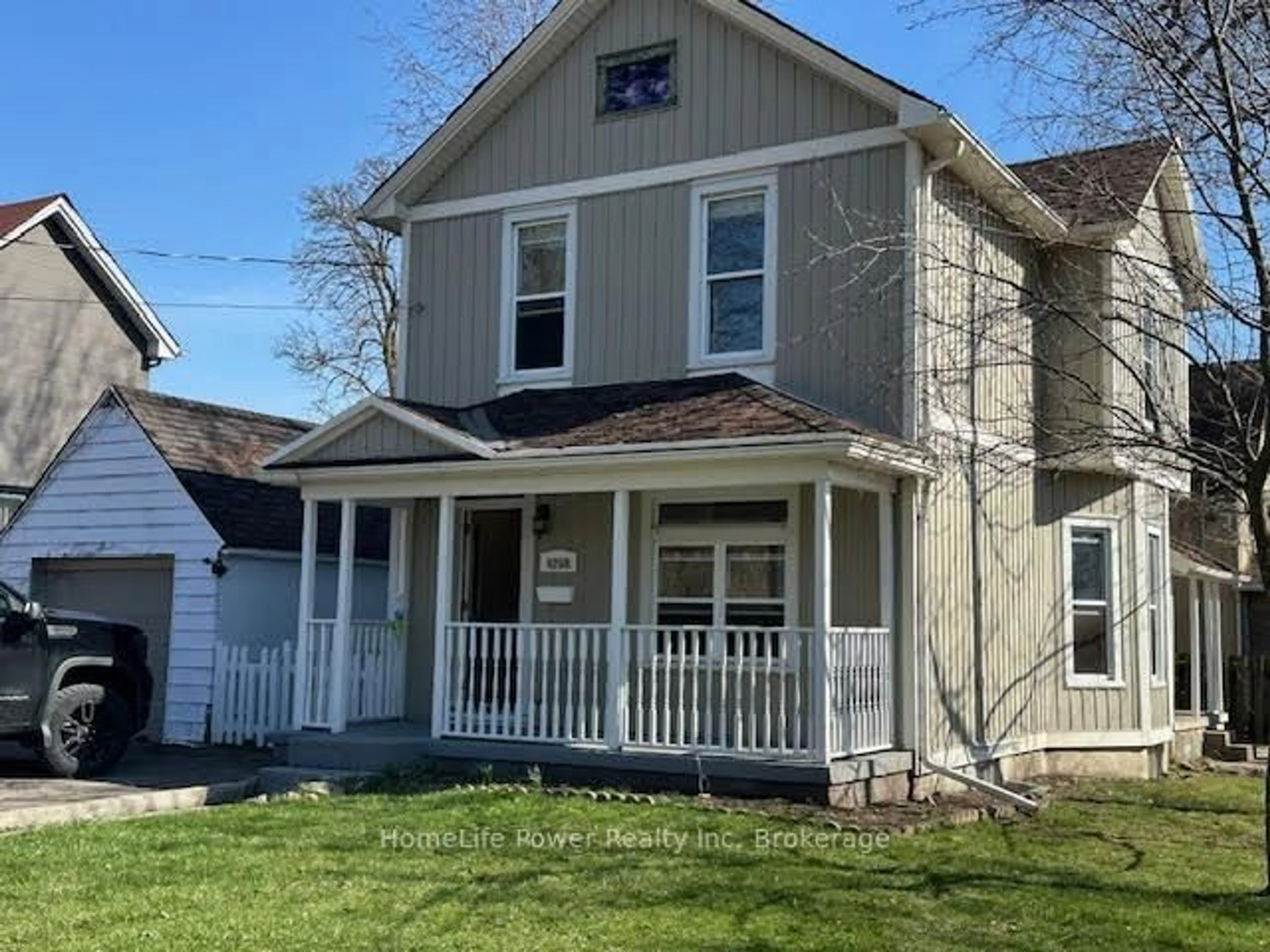 Home with vinyl exterior material, street for 4208 Terrace Ave, Niagara Falls Ontario L2E 2J4