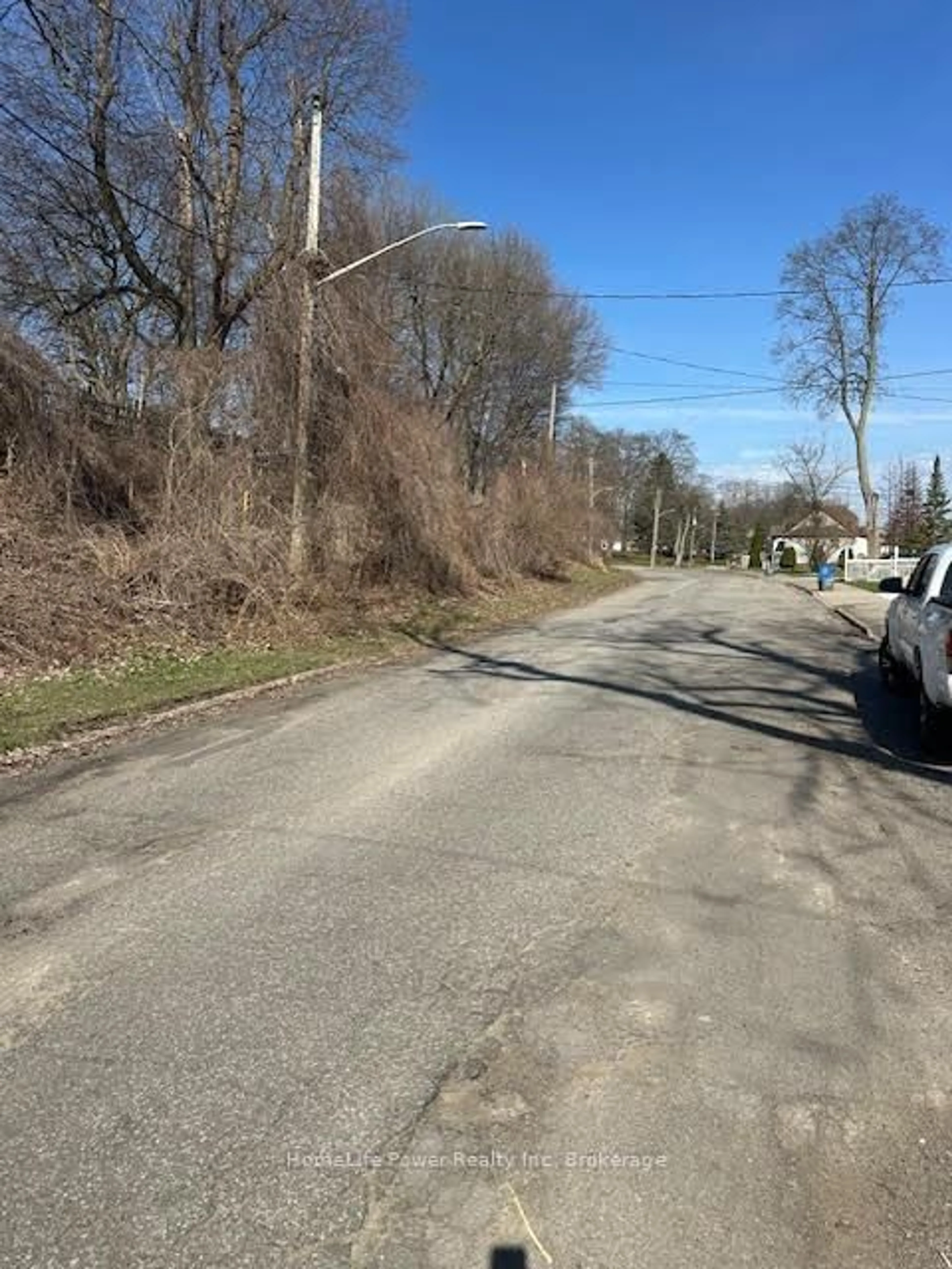 Parking for 4208 Terrace Ave, Niagara Falls Ontario L2E 2J4