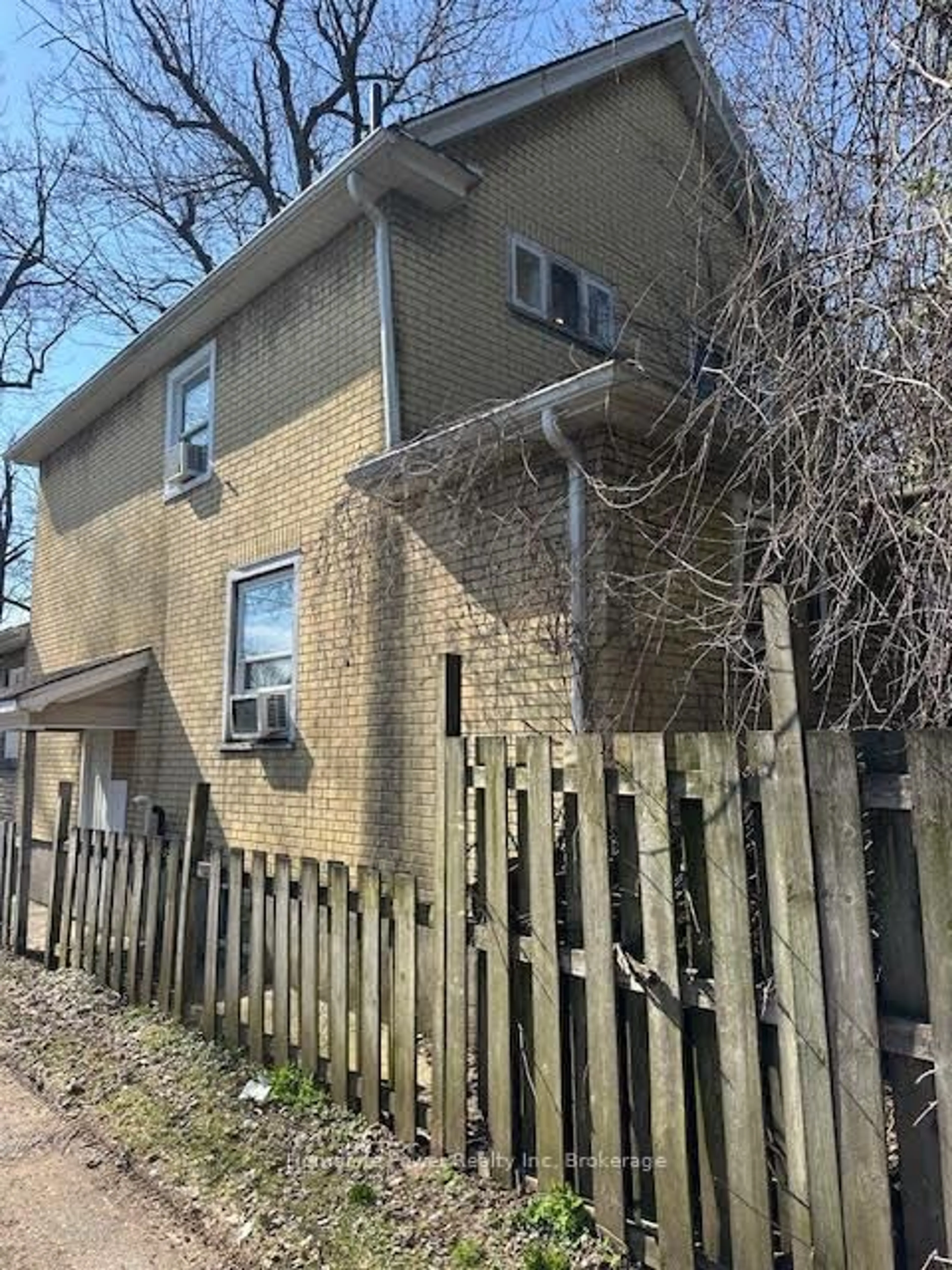 Unknown for 4115 May Ave, Niagara Falls Ontario L2E 3H6