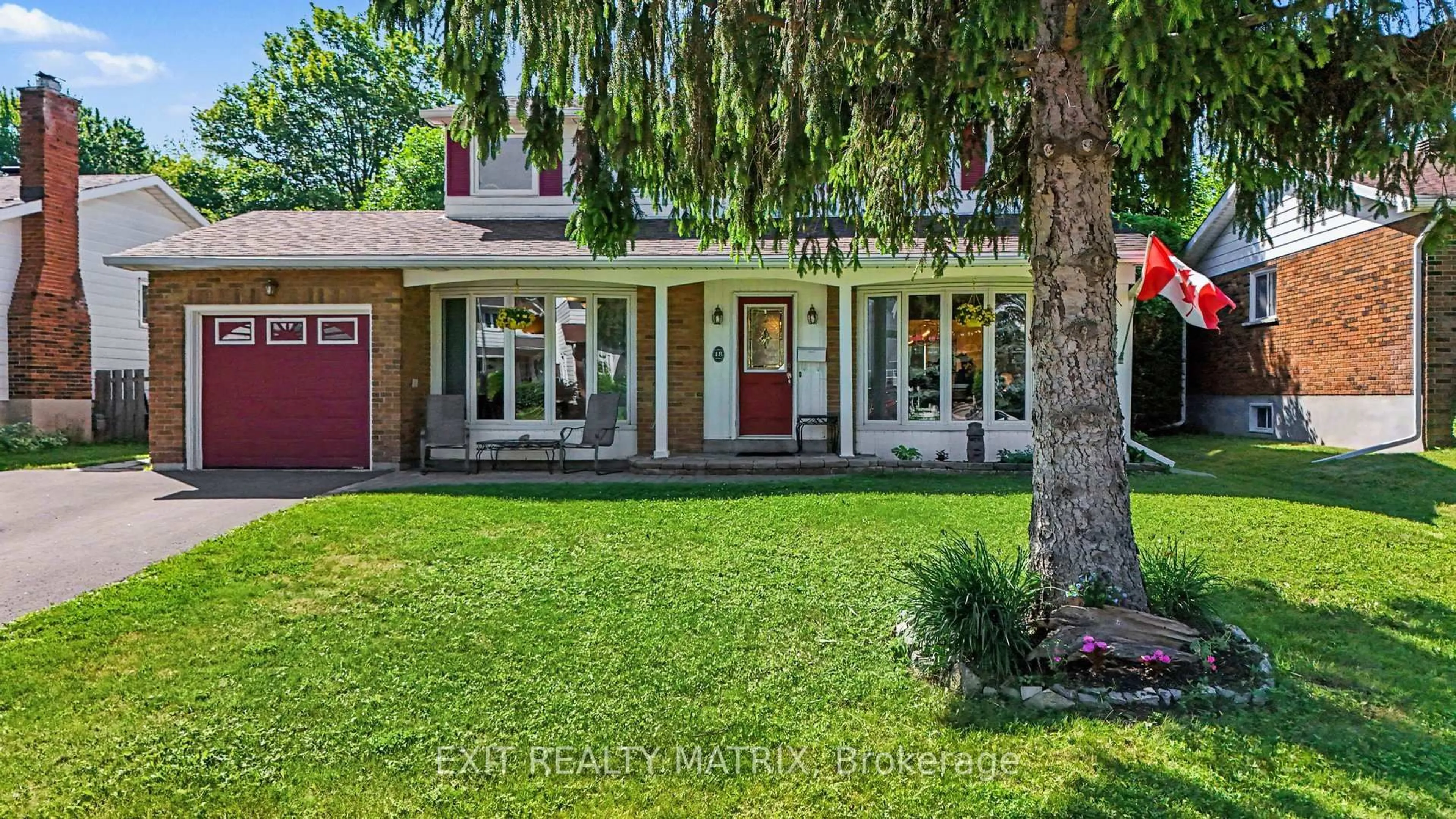 Unknown for 18 Highpark Cres, Ottawa Ontario K1B 3G8
