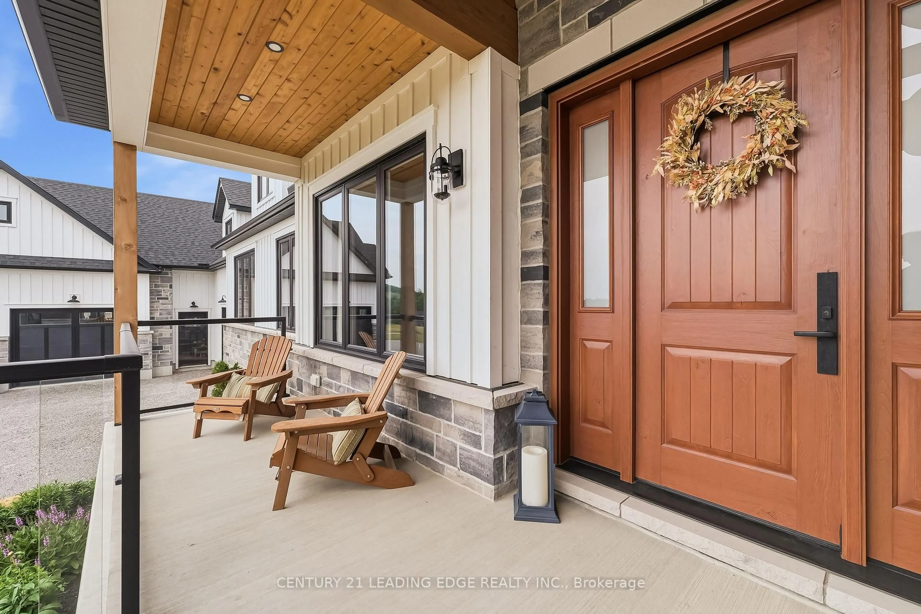 Indoor entryway for 12 Country Pl, Kawartha Lakes Ontario L0A 1A0