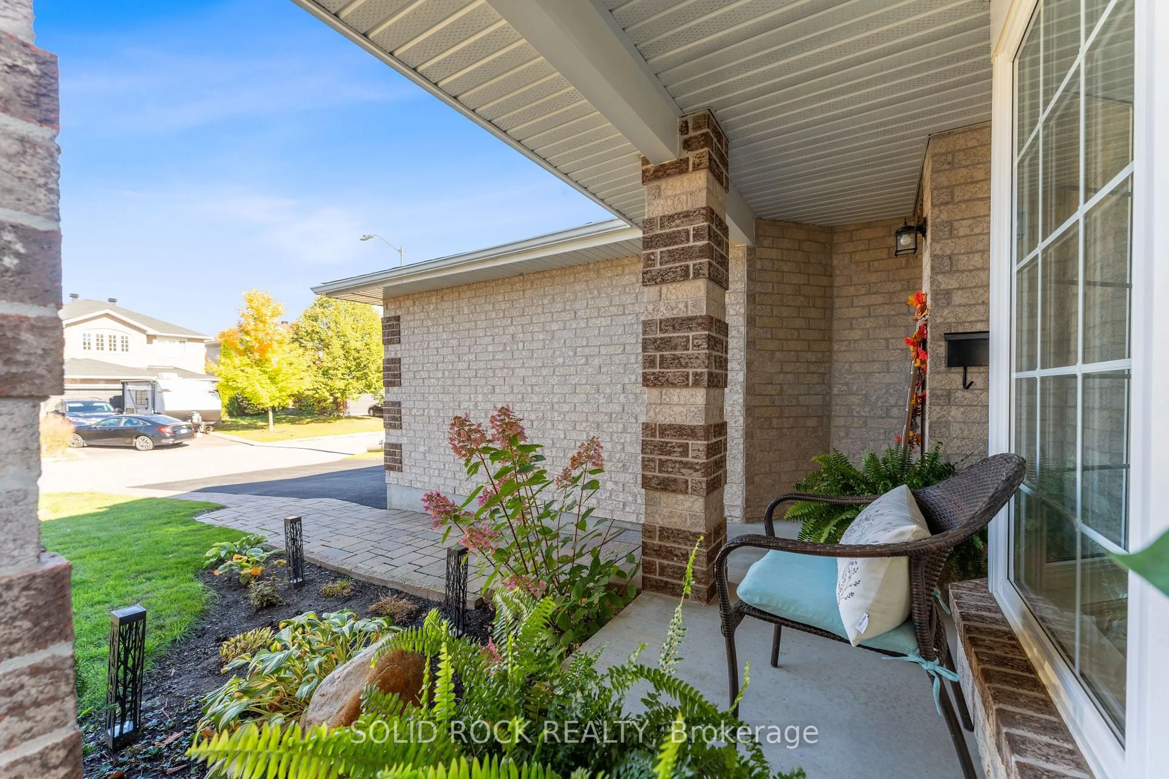 Patio, unknown for 737 Vermillion Dr, Ottawa Ontario K1V 1V9