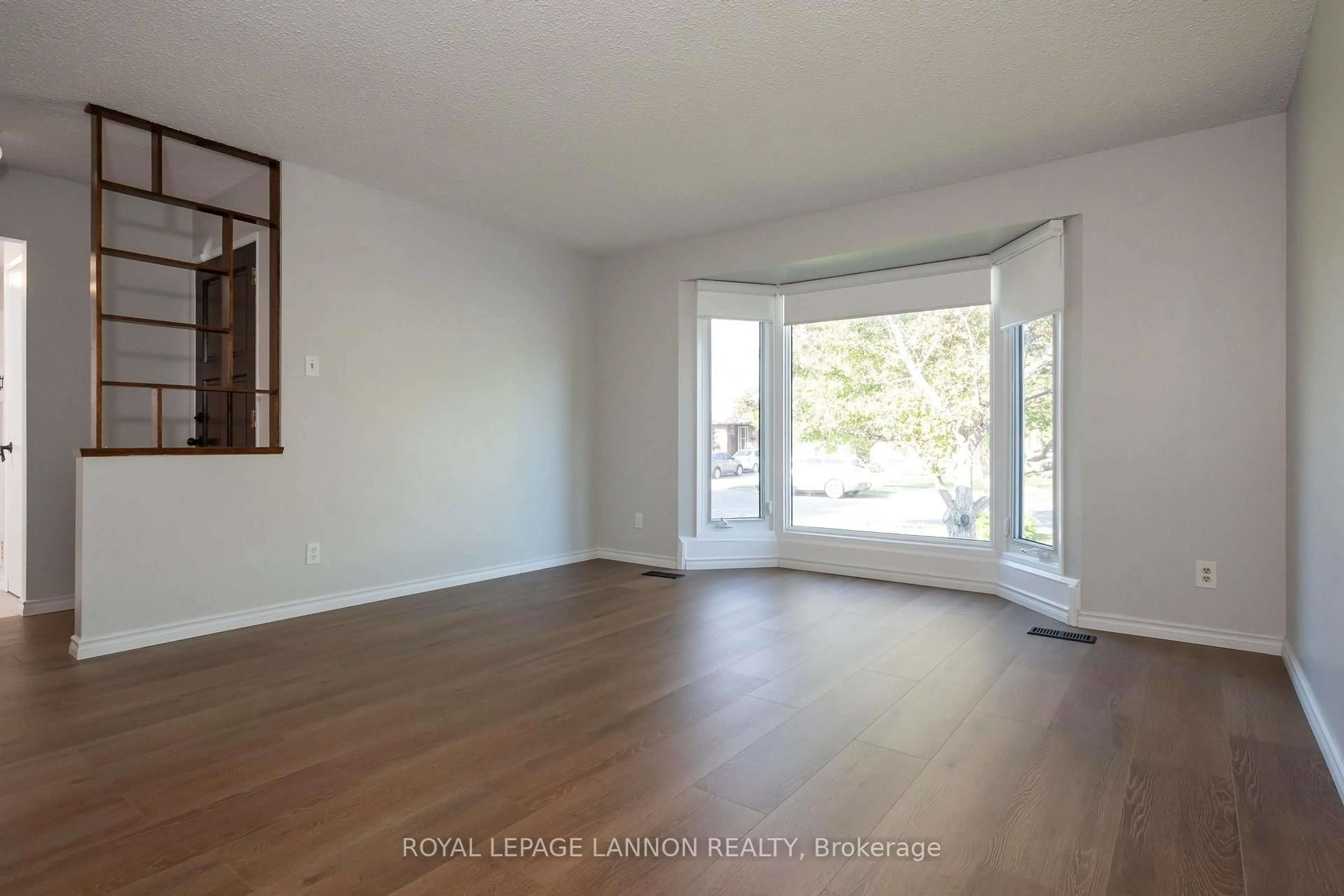 A pic of a room for 103 Elron Cres, Thunder Bay Ontario P7C 5T2