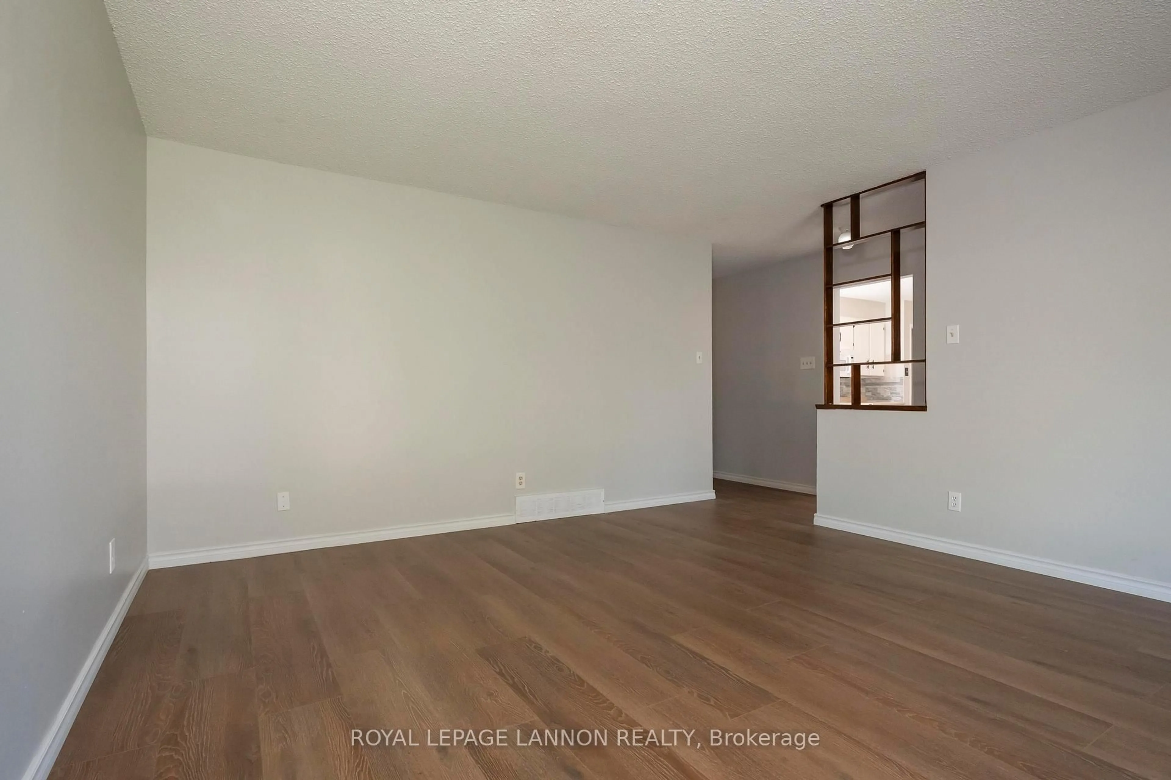 A pic of a room for 103 Elron Cres, Thunder Bay Ontario P7C 5T2
