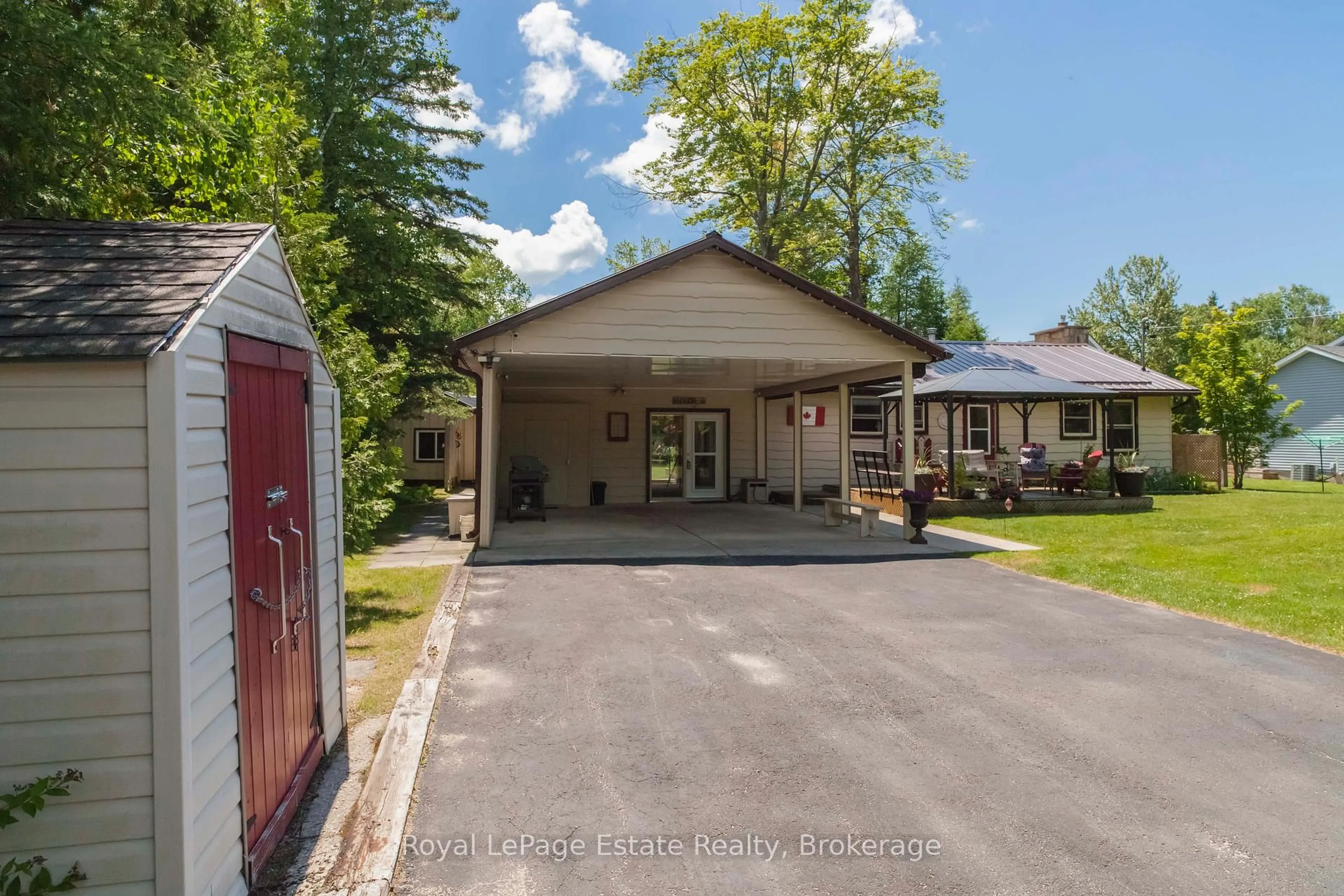 Unknown for 326 Lindsay St, South Bruce Peninsula Ontario N0H 2G0
