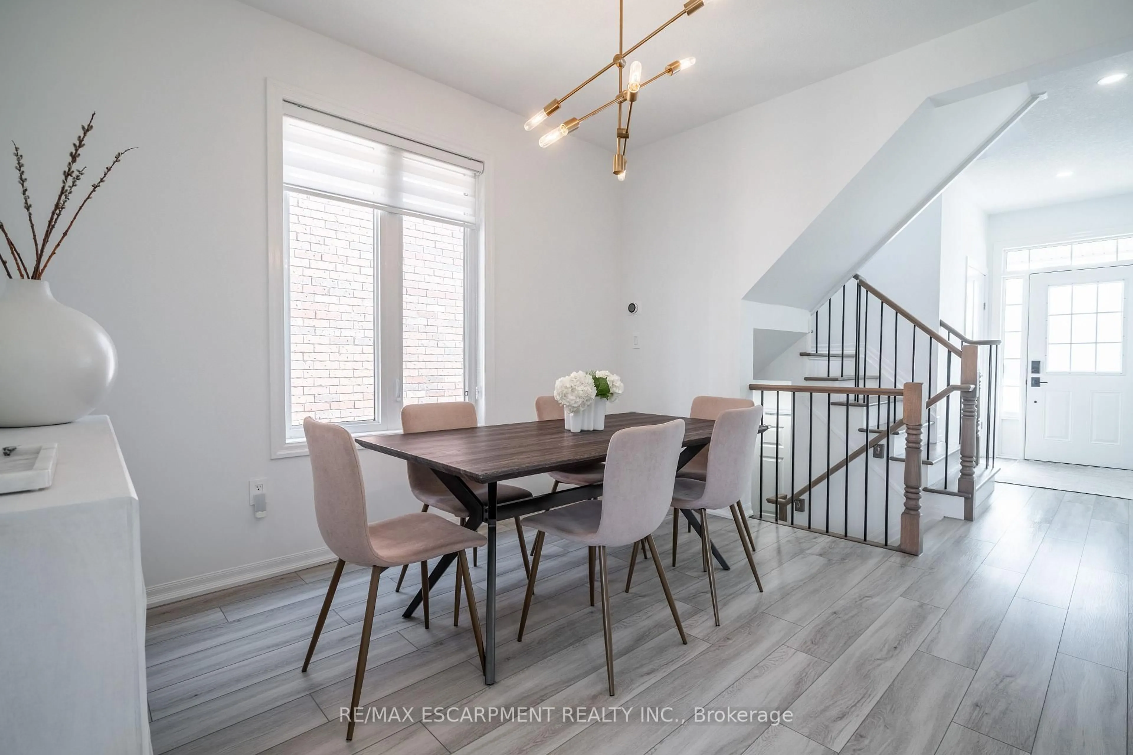 Dining room, unknown for 80 Montreal Circ, Hamilton Ontario L8E 0C9