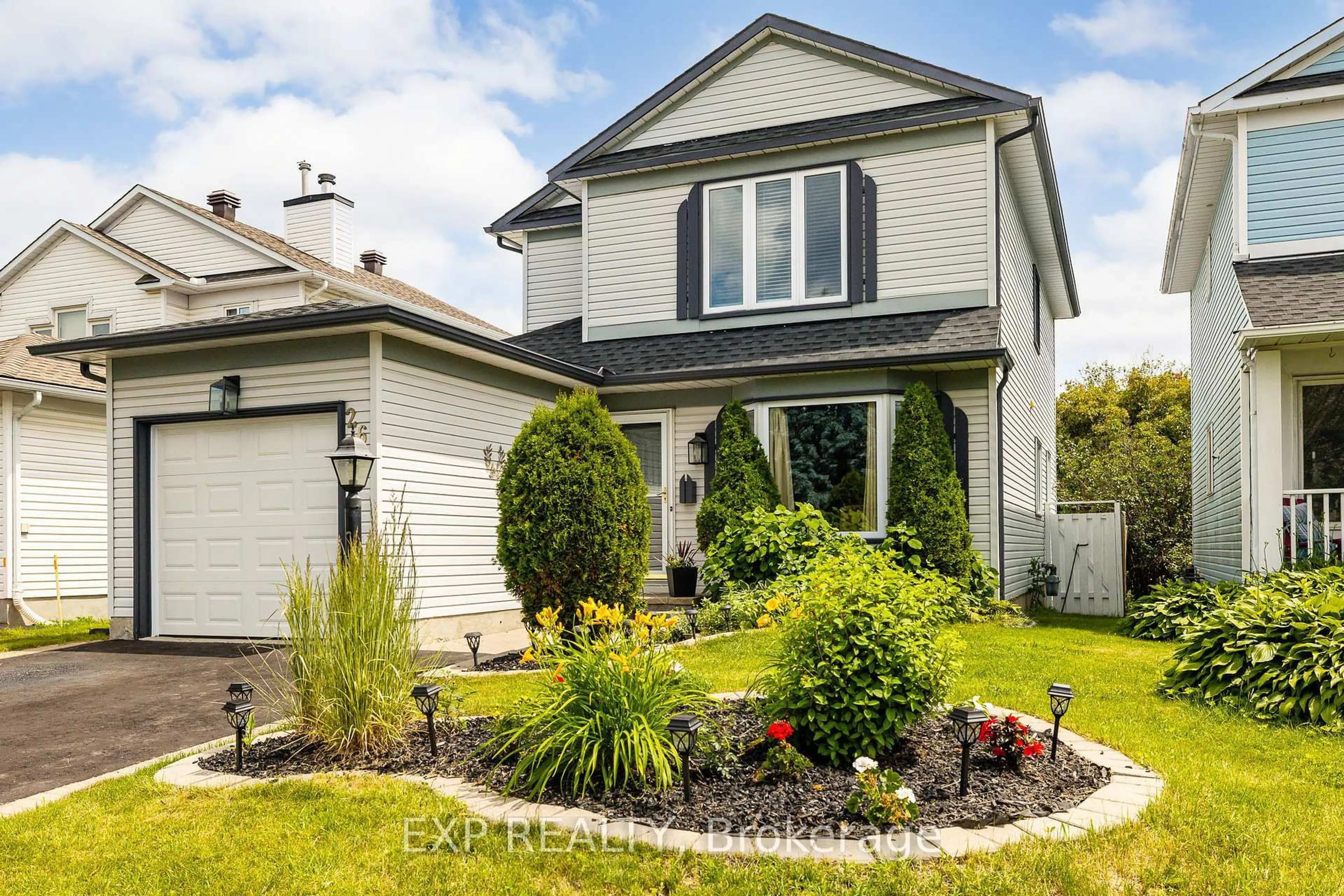 Home with vinyl exterior material, street for 26 Vesta St, Ottawa Ontario K2J 3Y9