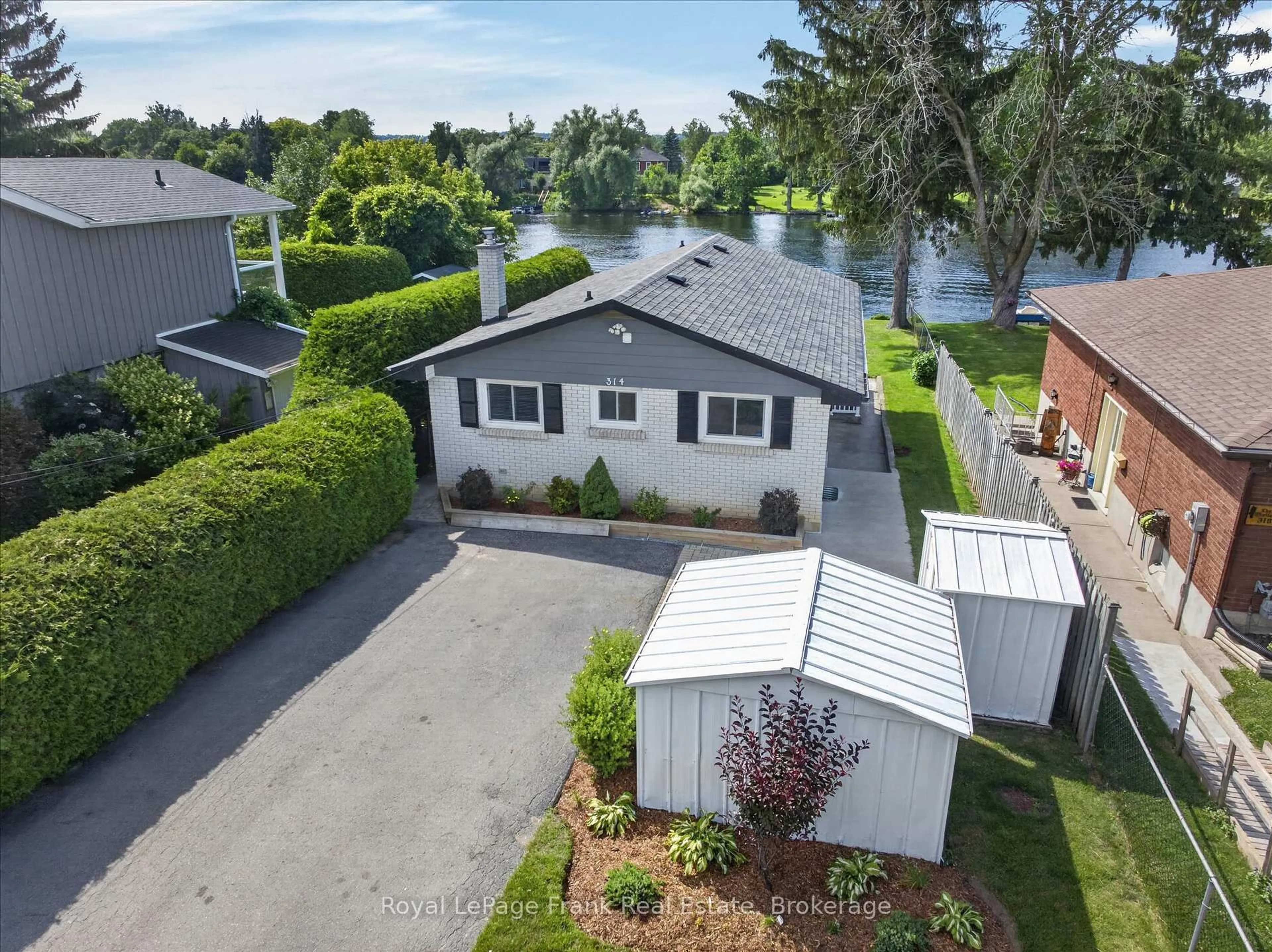 A pic from outside/outdoor area/front of a property/back of a property/a pic from drone, street for 314 Sherin Ave, Peterborough Ontario K9J 1B6