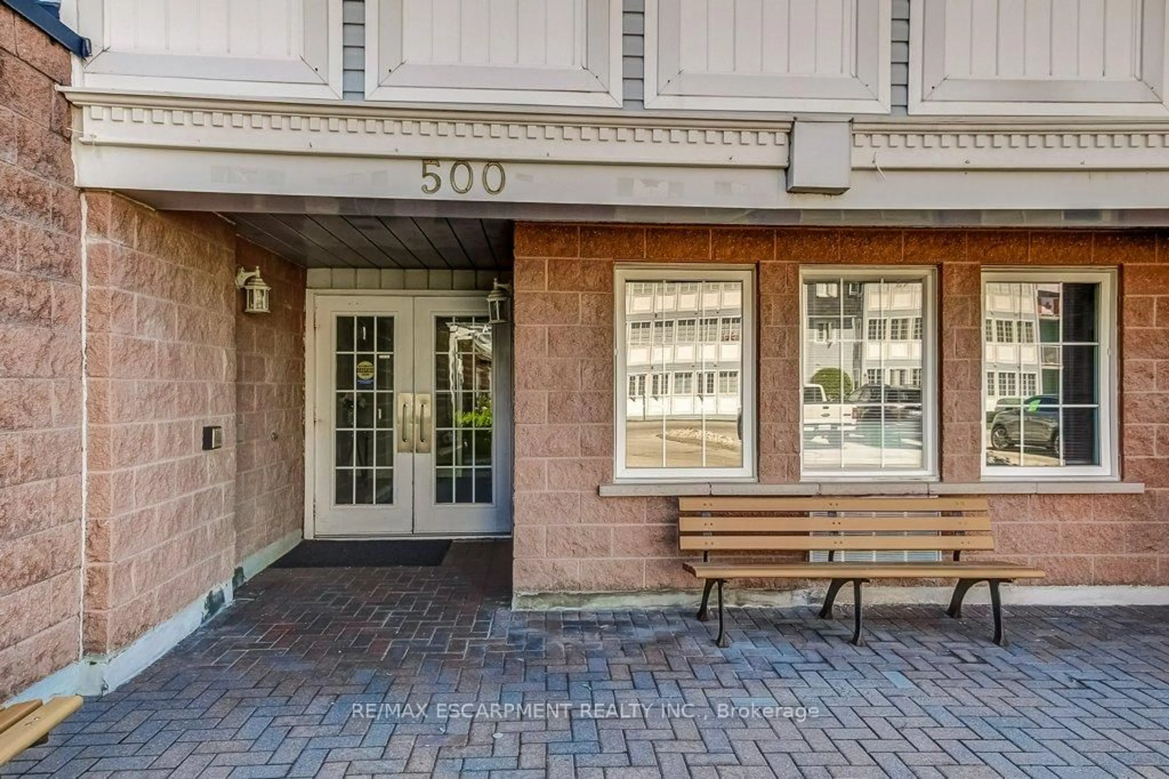 Patio, street for 500 Silverbirch Blvd #203, Hamilton Ontario L0R 1W0