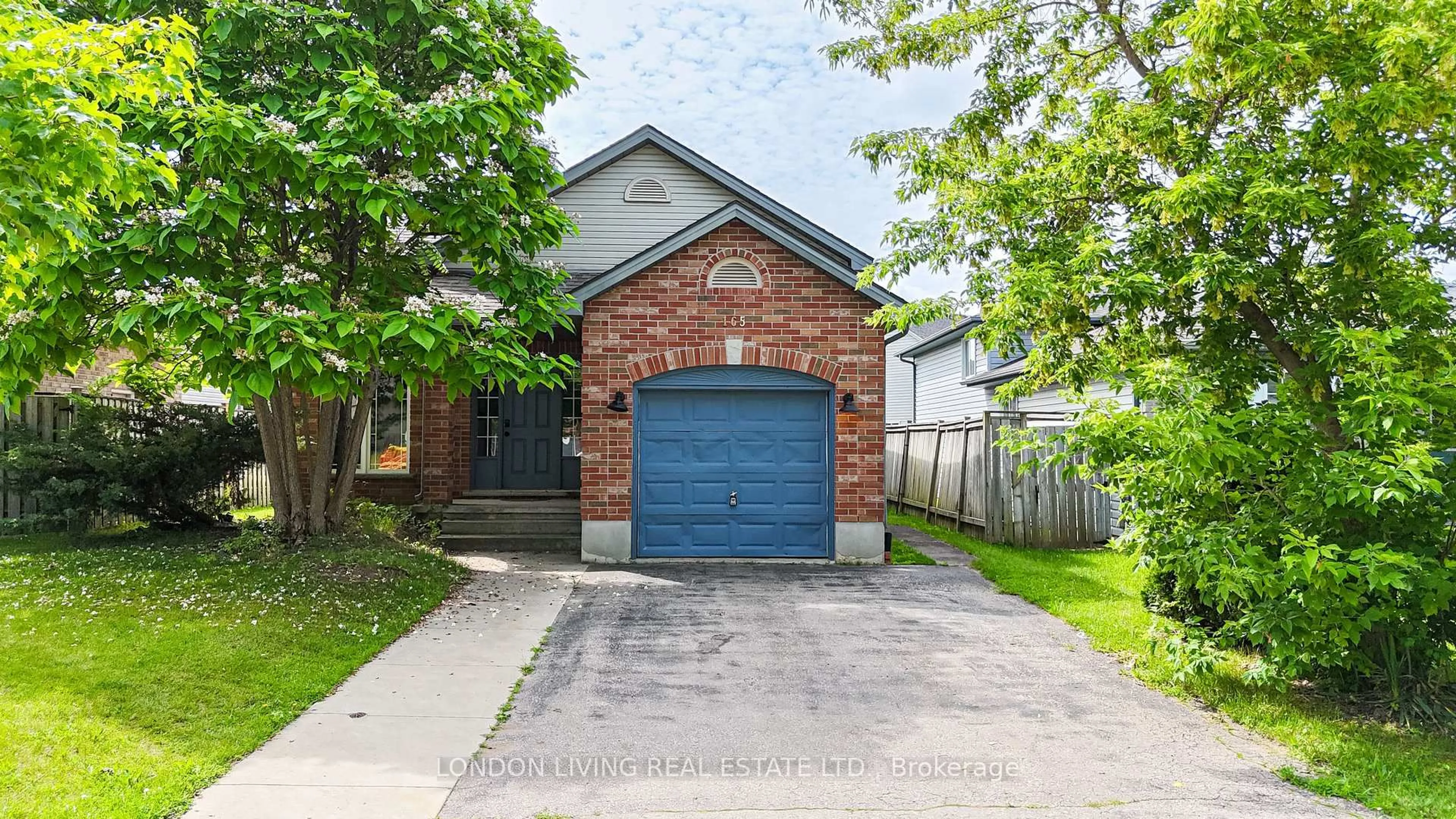 Home with brick exterior material, street for 165 Thurman Circ, London East Ontario N5V 4Z1