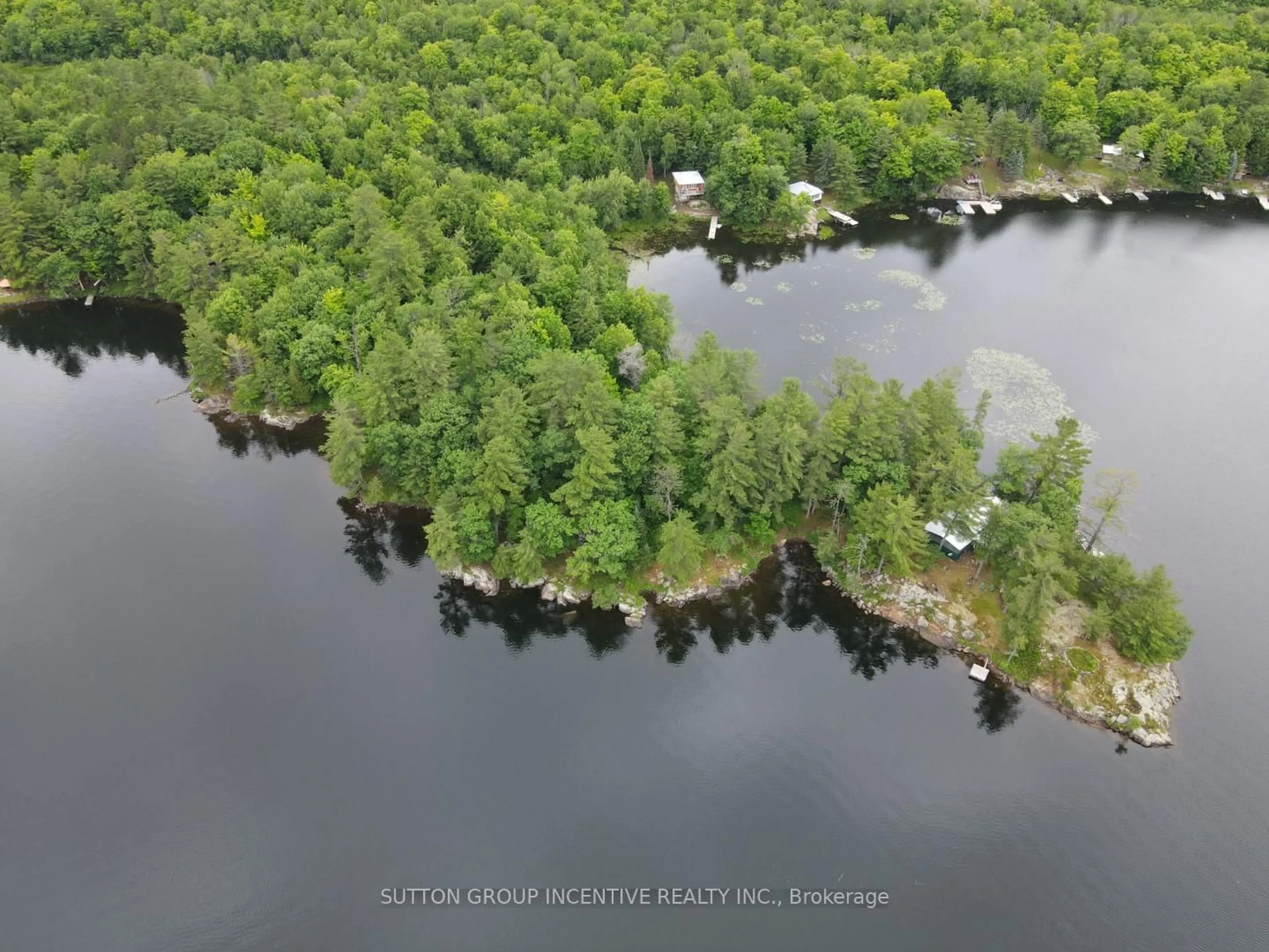 A pic from outside/outdoor area/front of a property/back of a property/a pic from drone, water/lake/river/ocean view for 34 SR407 SEVERN RIVER, Muskoka Lakes Ontario L0K 1E0