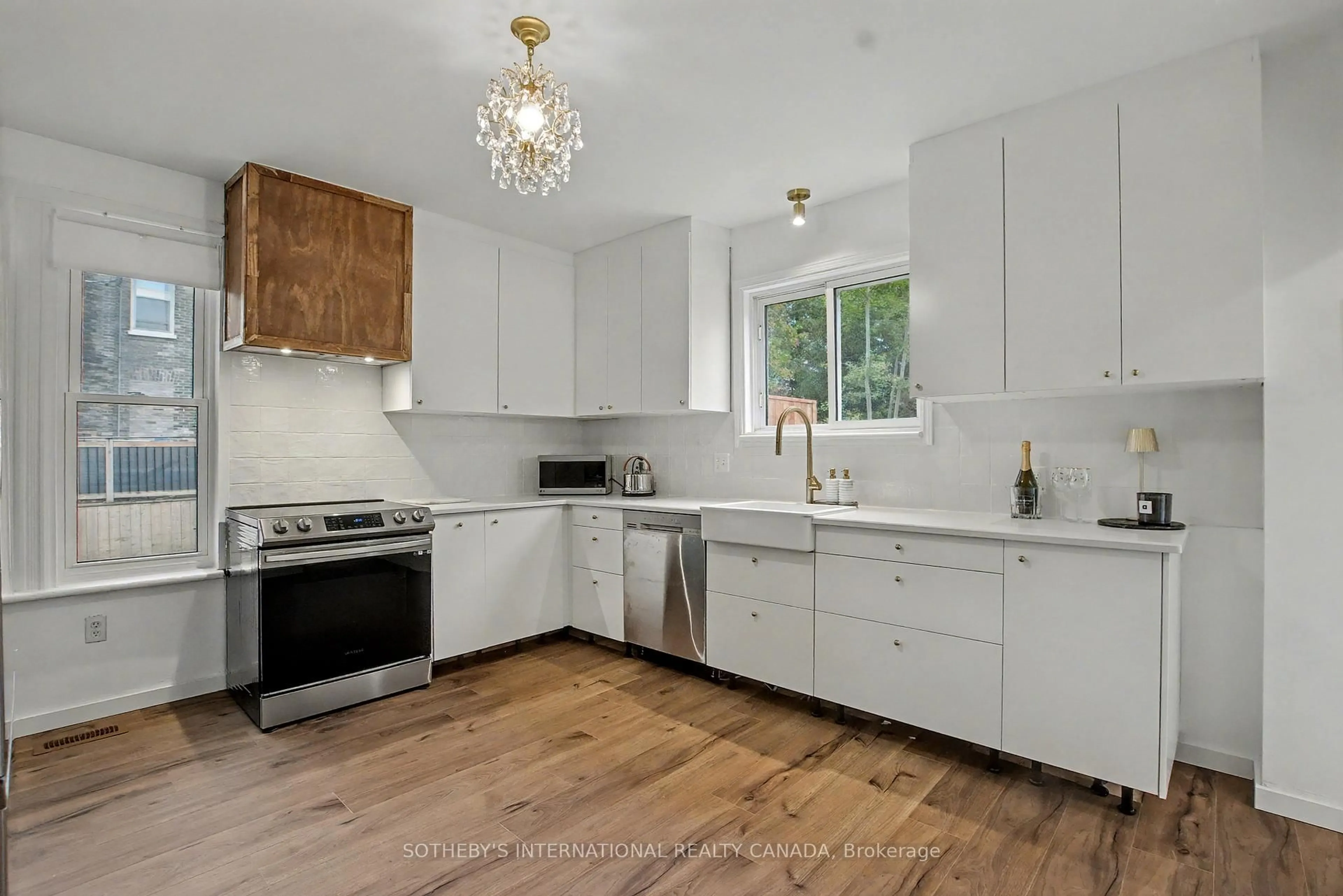 Open concept kitchen, ceramic/tile floor for 263 Cumberland St, Minto Ontario N0G 2P0