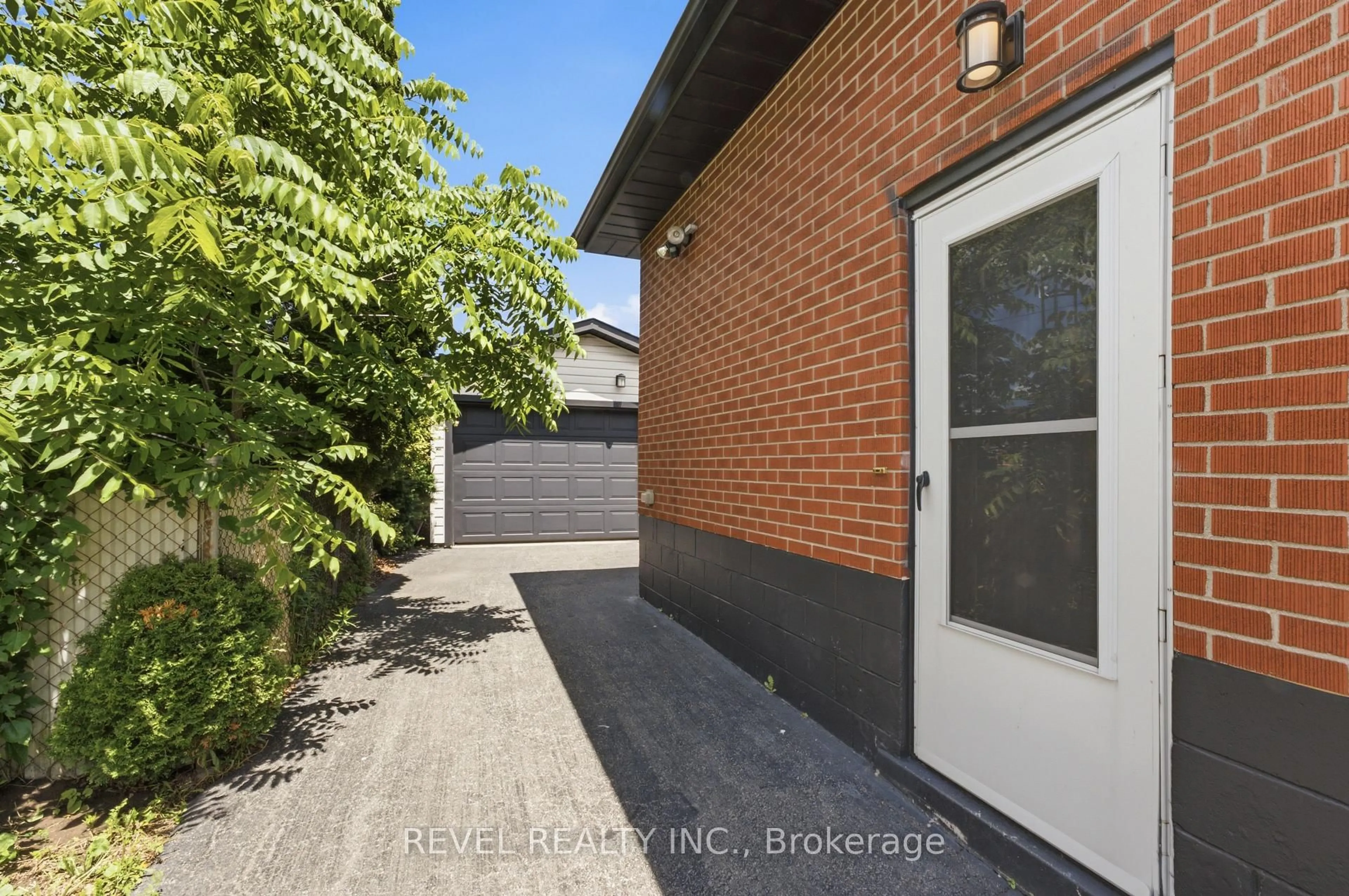 Home with brick exterior material, street for 1141 Mohawk Rd, Hamilton Ontario L8T 2S4
