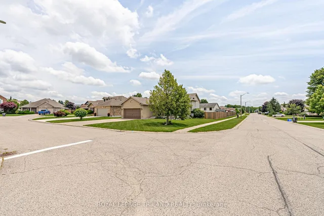 147 Plymouth Crt, Central Elgin 5