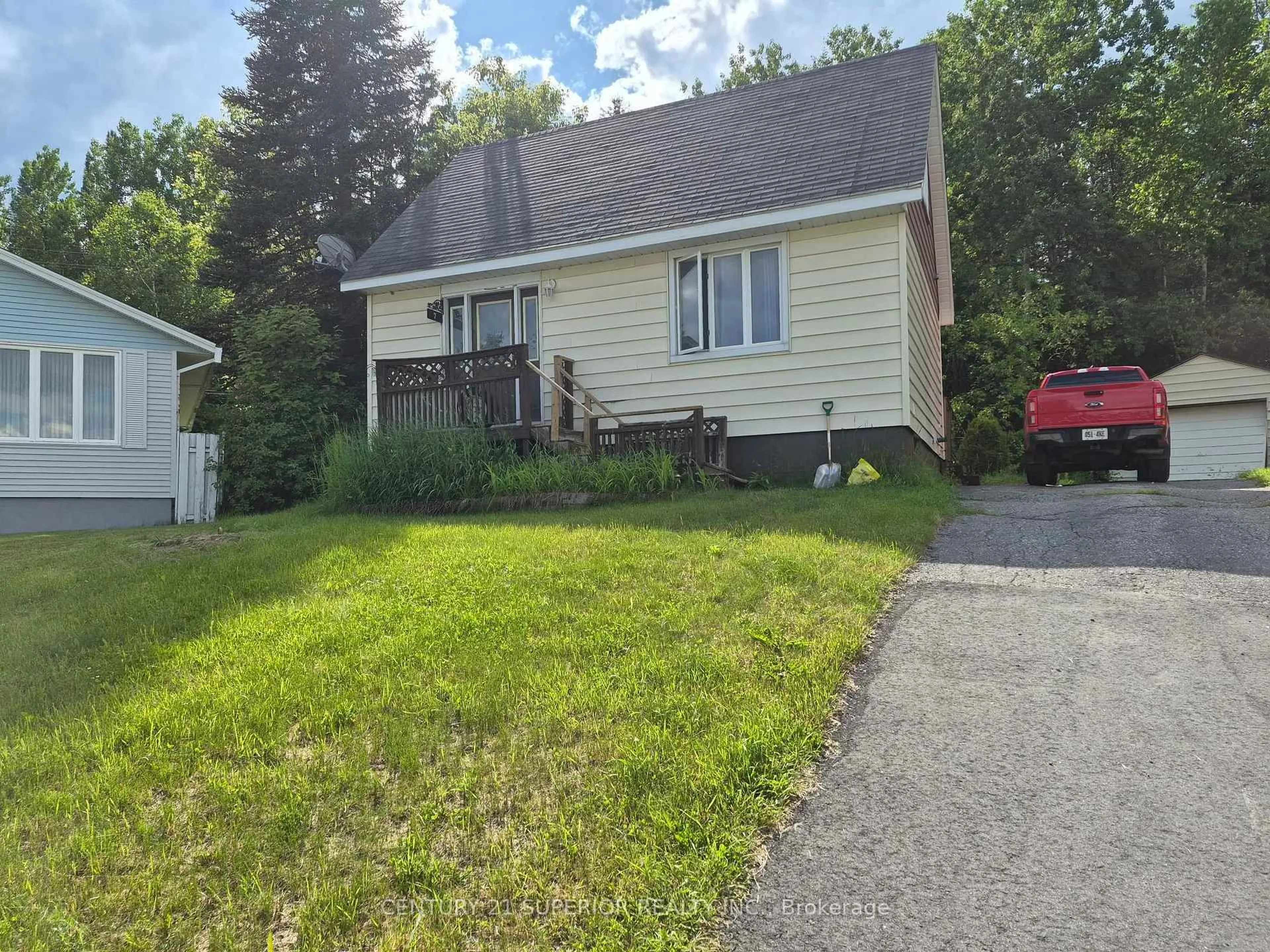 Unknown for 7 Essa Place, Manitouwadge Ontario P0T 2C0