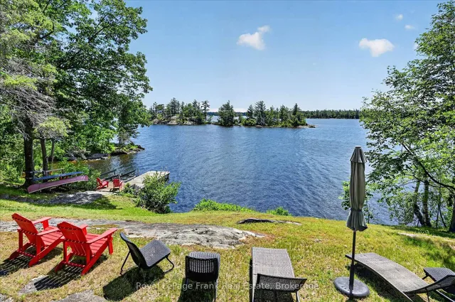 61 Napier Cres, North Kawartha 2