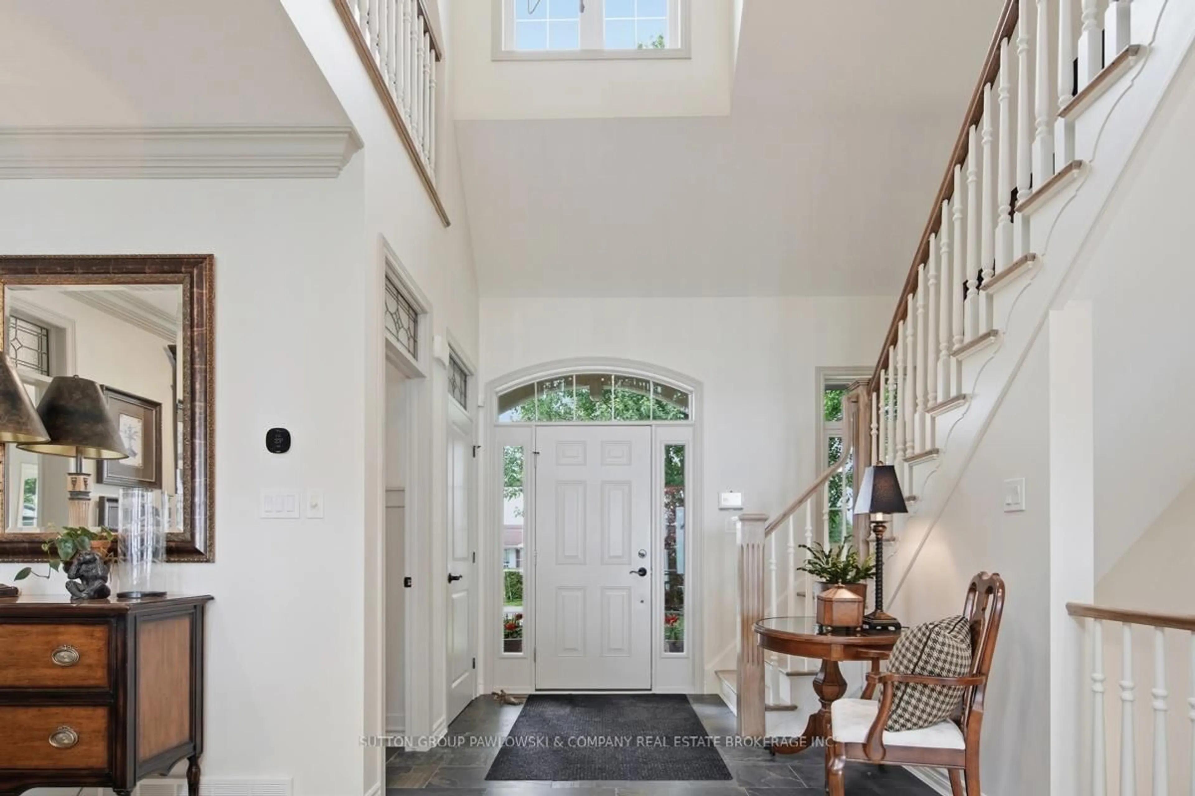 Indoor entryway for 71649 OLD CEDAR BANK Lane, Bluewater Ontario N0M 1N0