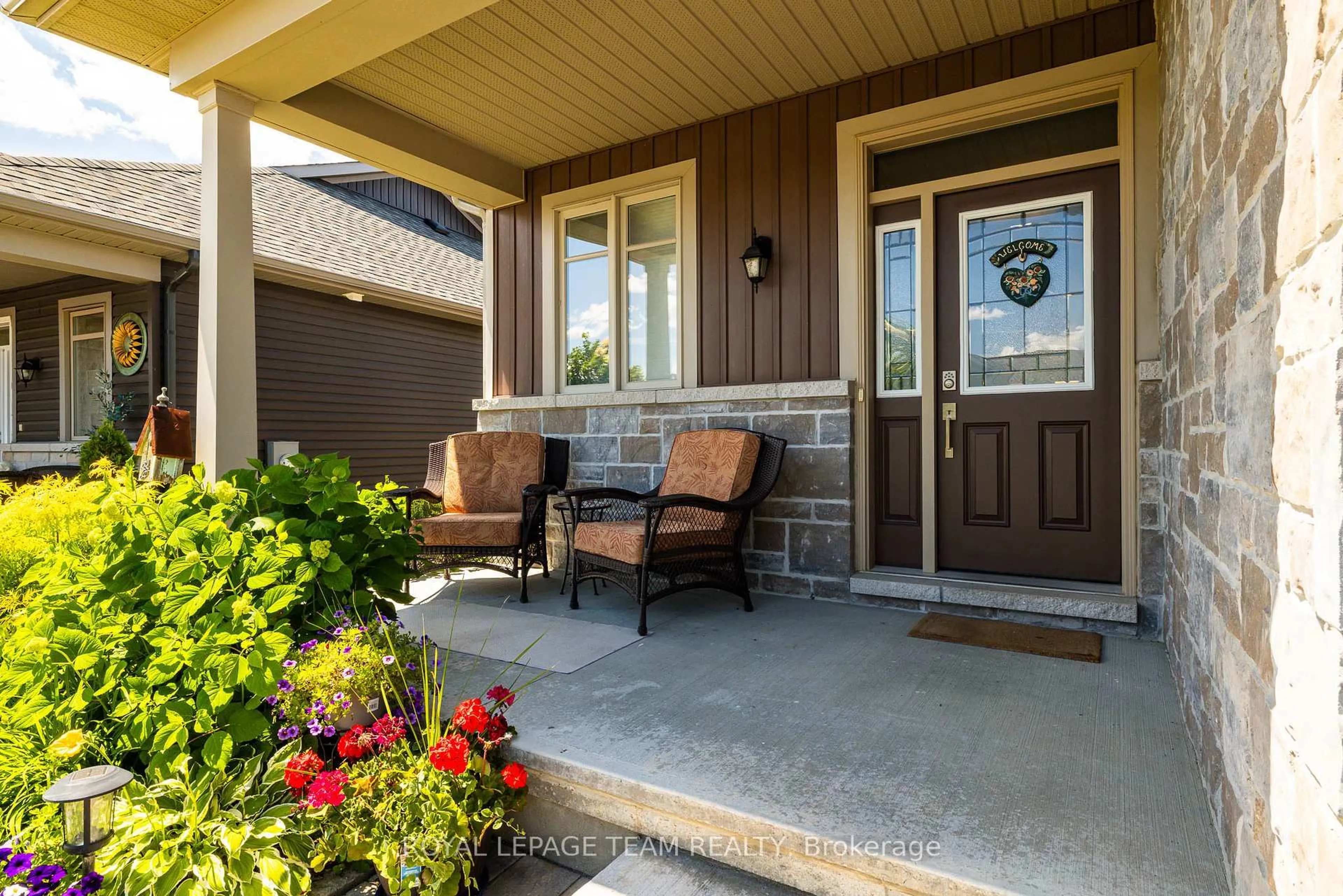 Indoor entryway for 135 Tradewinds Cres, North Grenville Ontario K0G 1J0