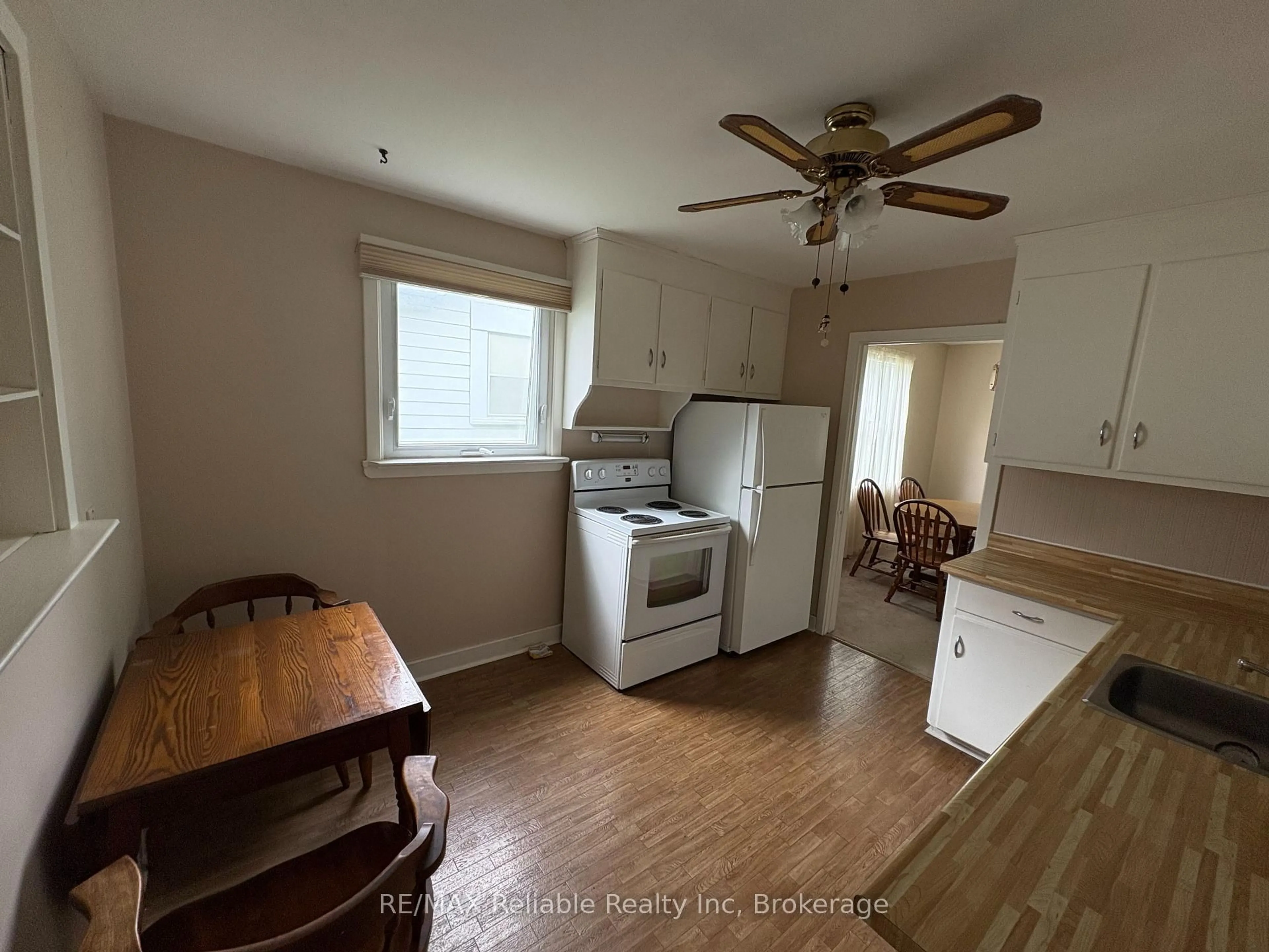 A pic of a room for 137 Fulton St, Central Huron Ontario N0M 1L0