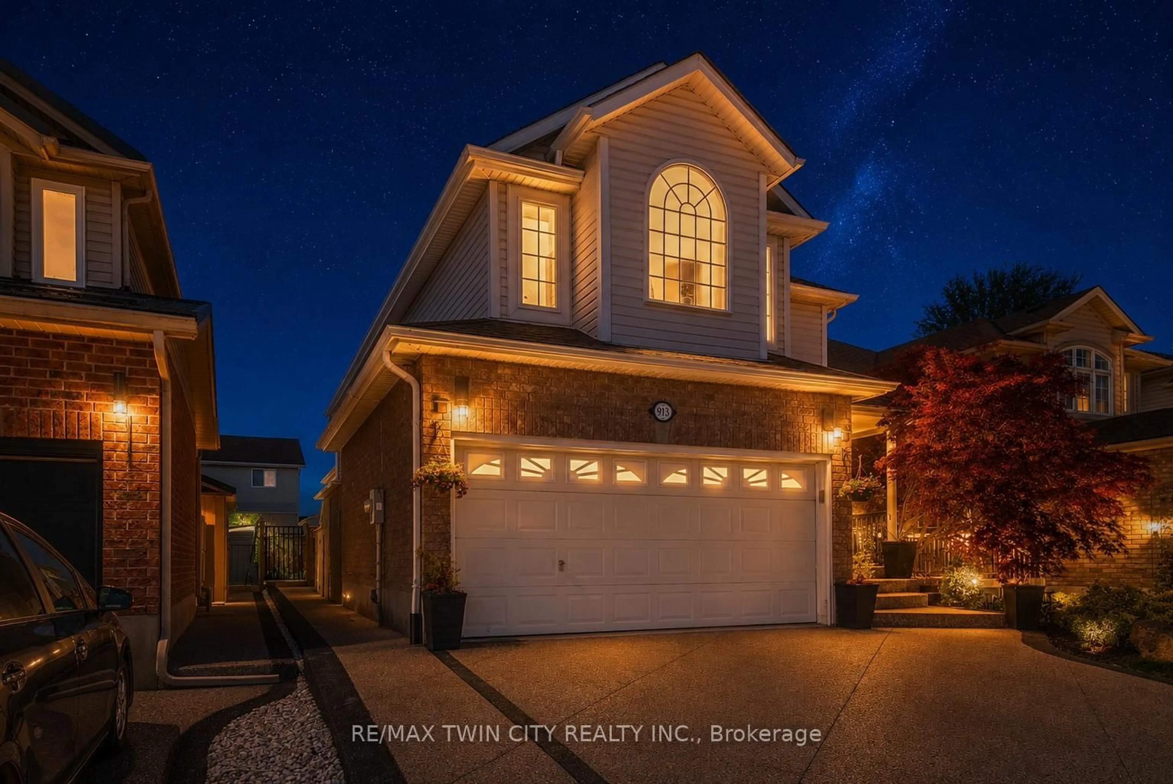 Unknown for 913 COPPER LEAF Cres, Kitchener Ontario N2E 3W1