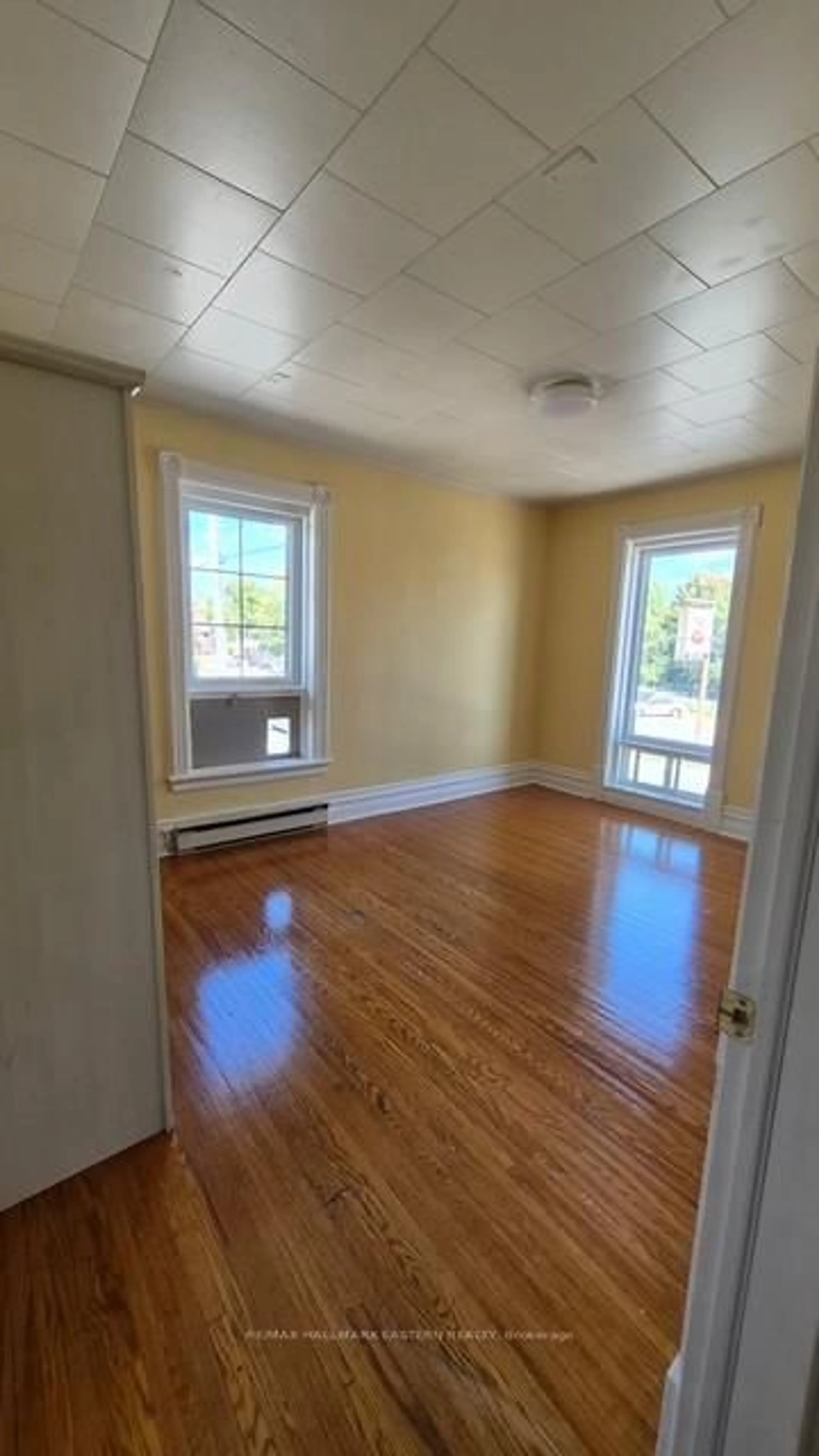 A pic of a room for 41-45 Park St, Peterborough Ontario K9J 3R6