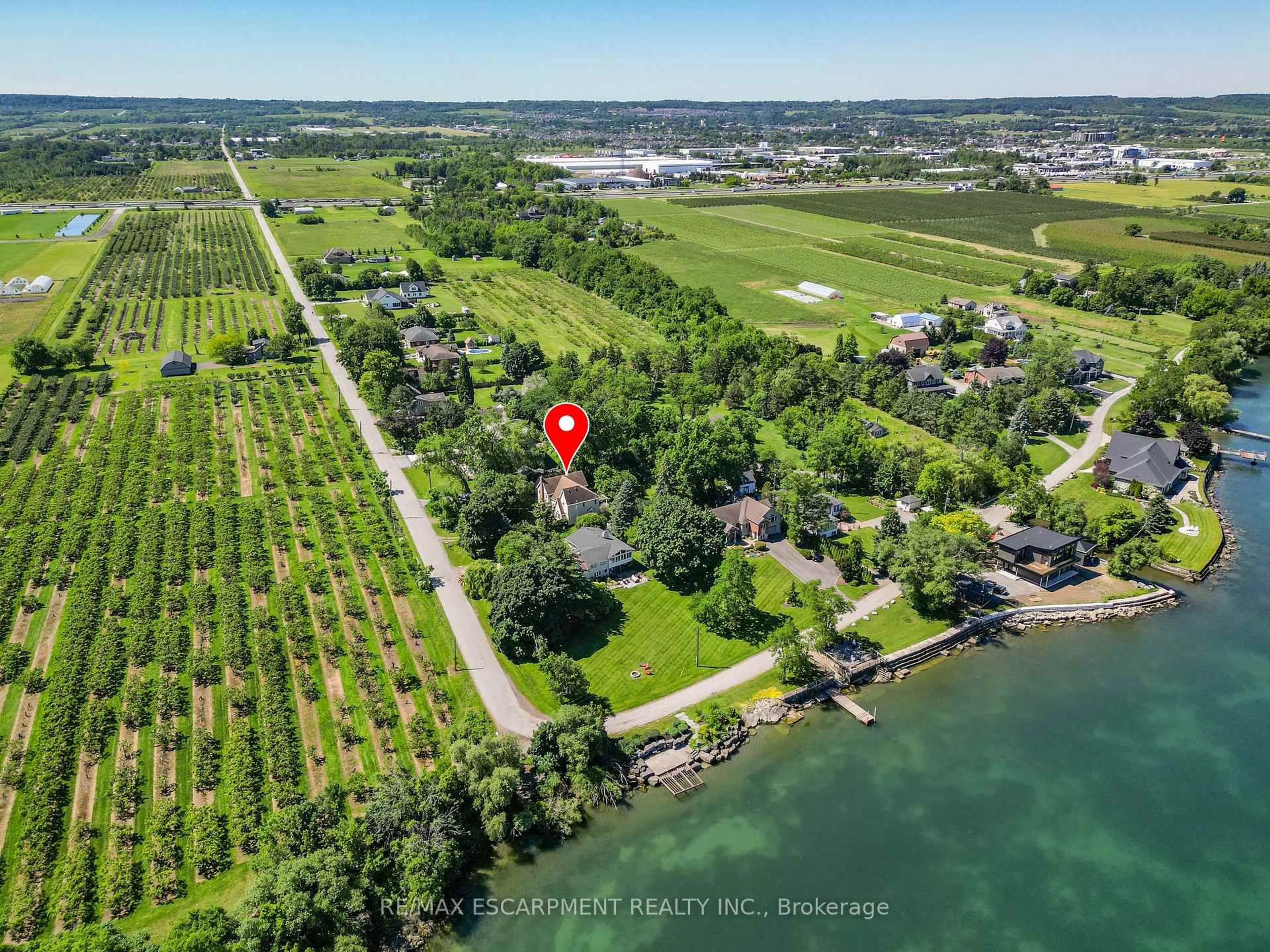 A pic from outside/outdoor area/front of a property/back of a property/a pic from drone, water/lake/river/ocean view for 4956 Sann Rd, Lincoln Ontario L3J 1J9