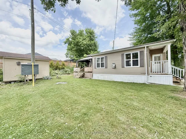 24749 Park St #2, Strathroy-Caradoc 4
