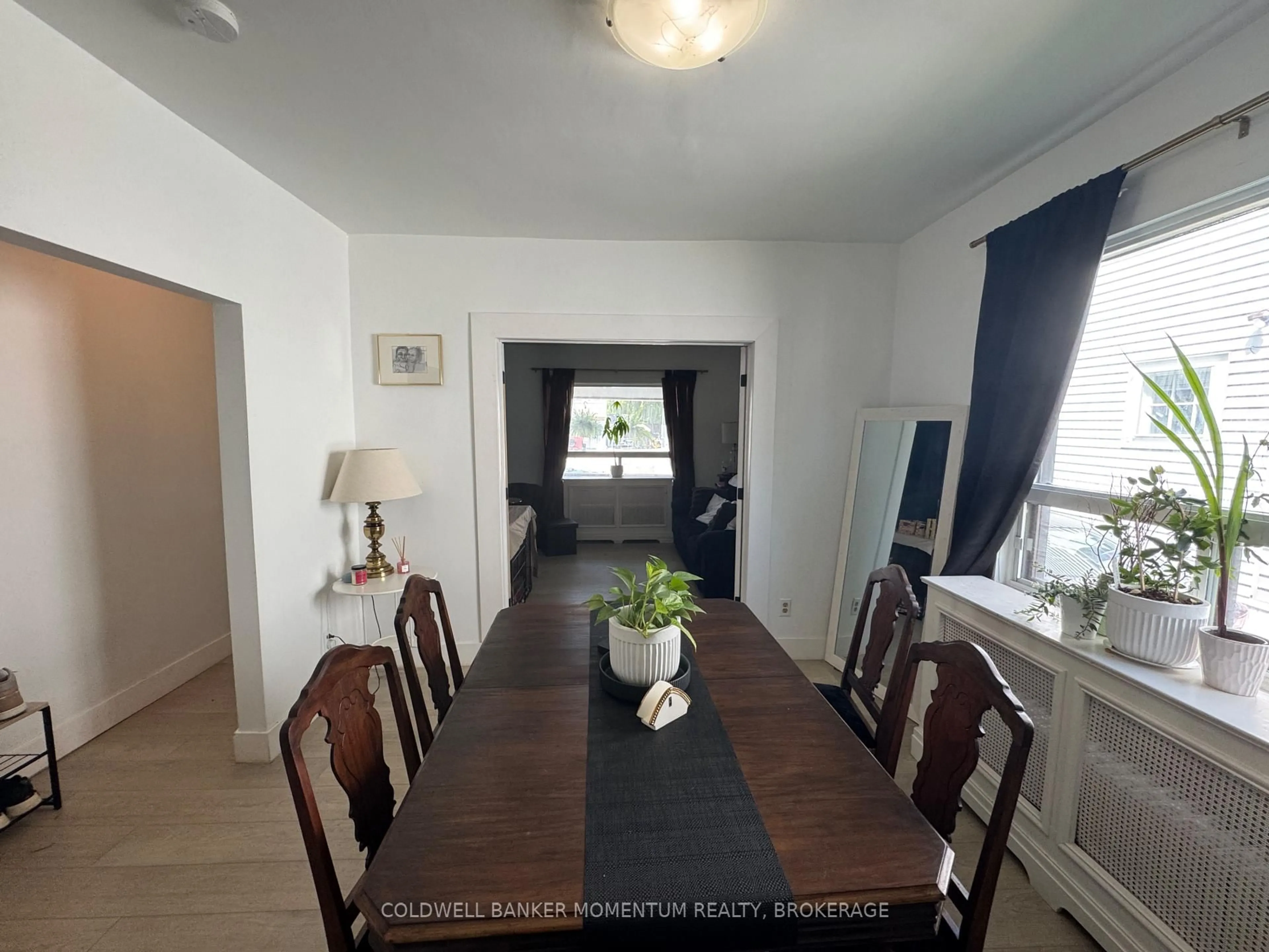 Dining room, wood/laminate floor for 59 Asher St, Welland Ontario L3B 4J2
