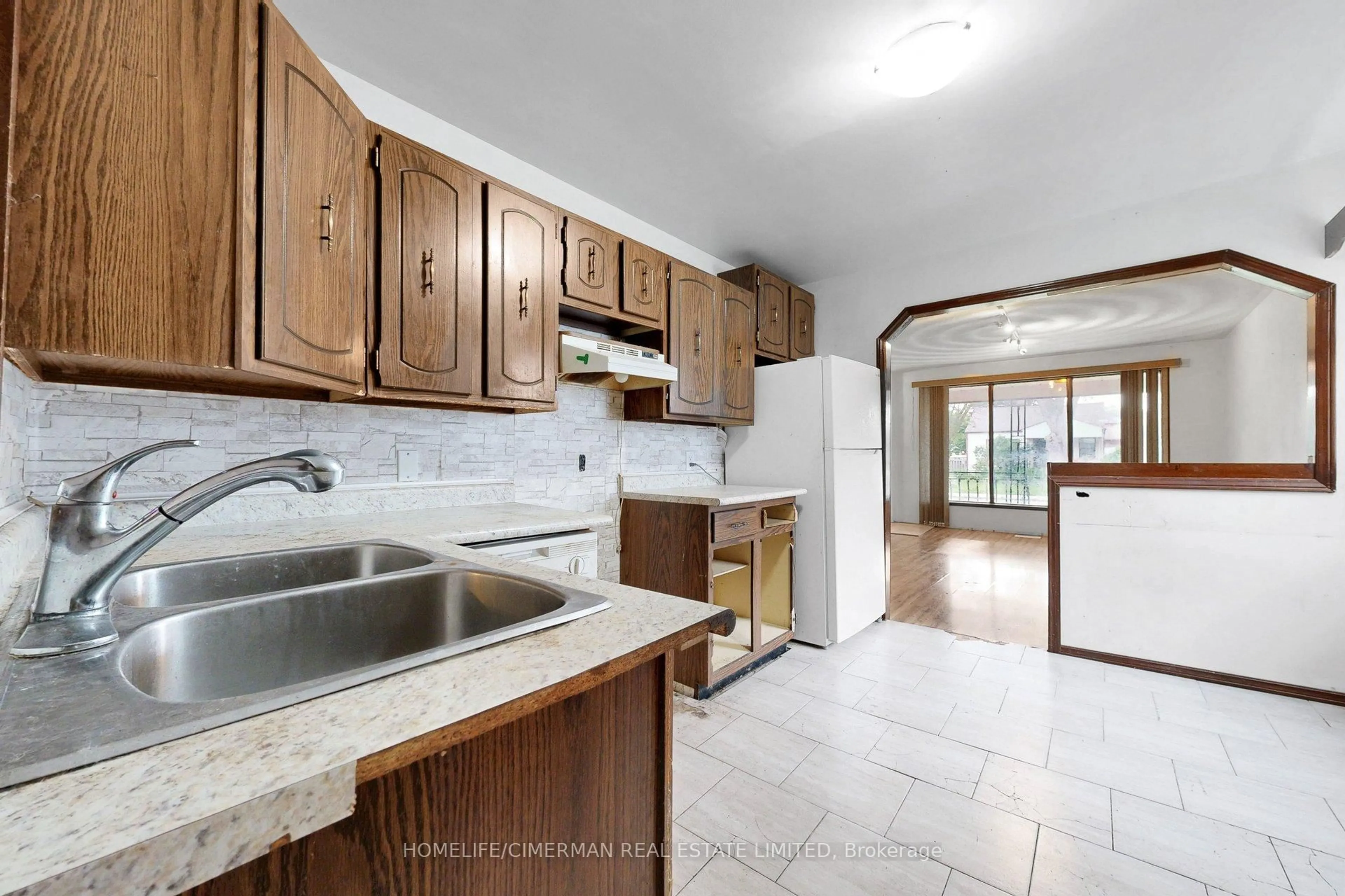 Unknown for 166 Normanhurst Ave, Hamilton Ontario L6H 5M8