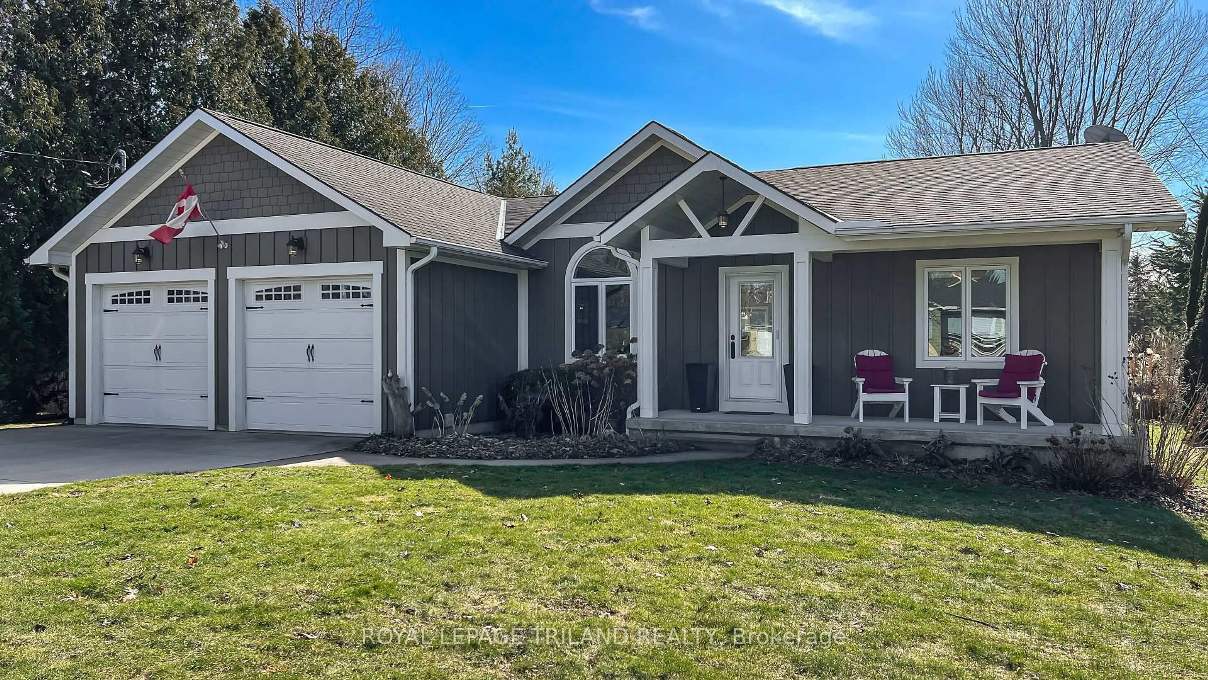 Home with vinyl exterior material, street for 8447 Keith St, Lambton Shores Ontario N0N 1J0