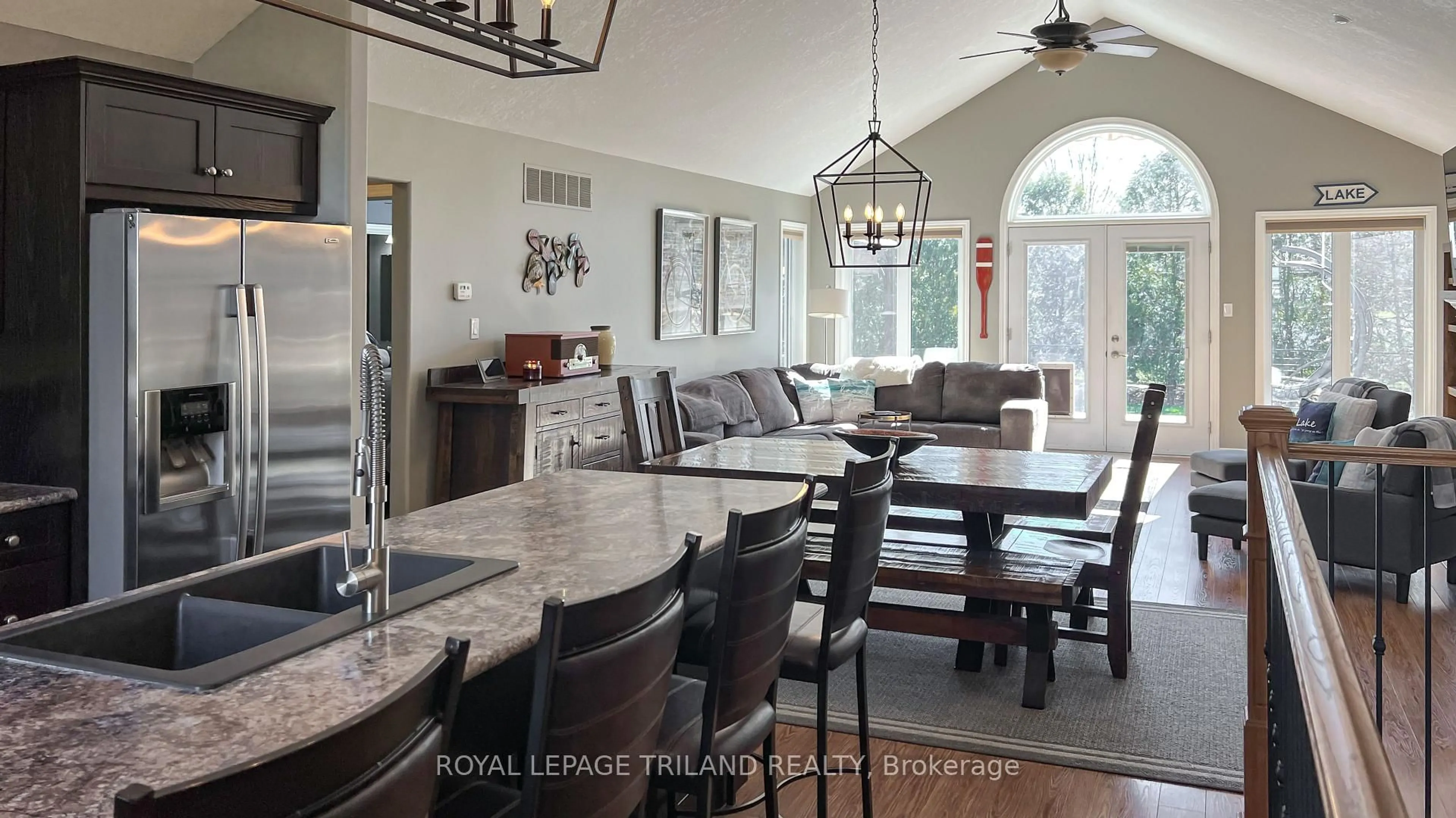 Open concept kitchen, ceramic/tile floor for 8447 Keith St, Lambton Shores Ontario N0N 1J0