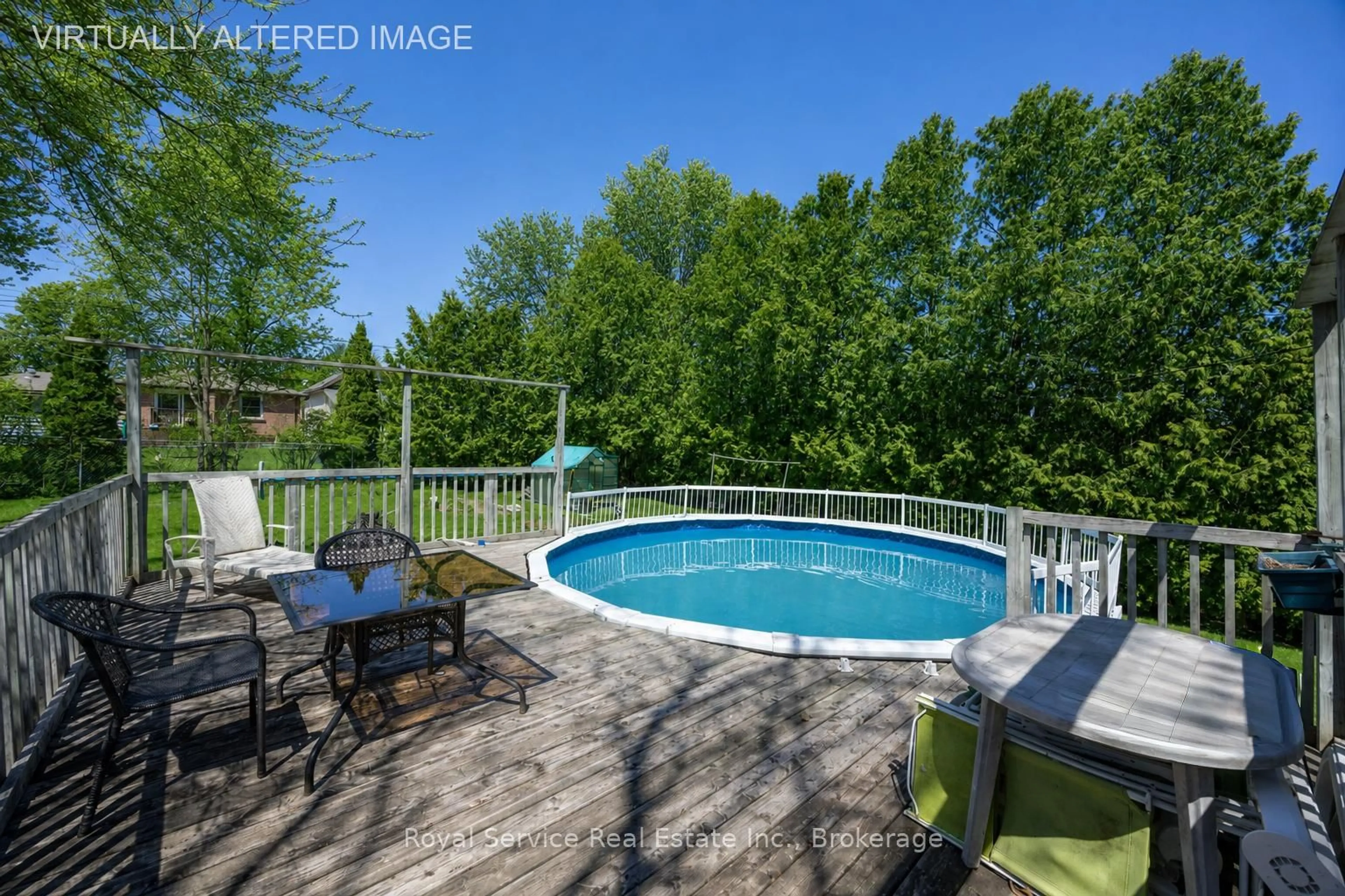 Pool for 210 Shelbourne St, Peterborough Ontario K9H 5K4