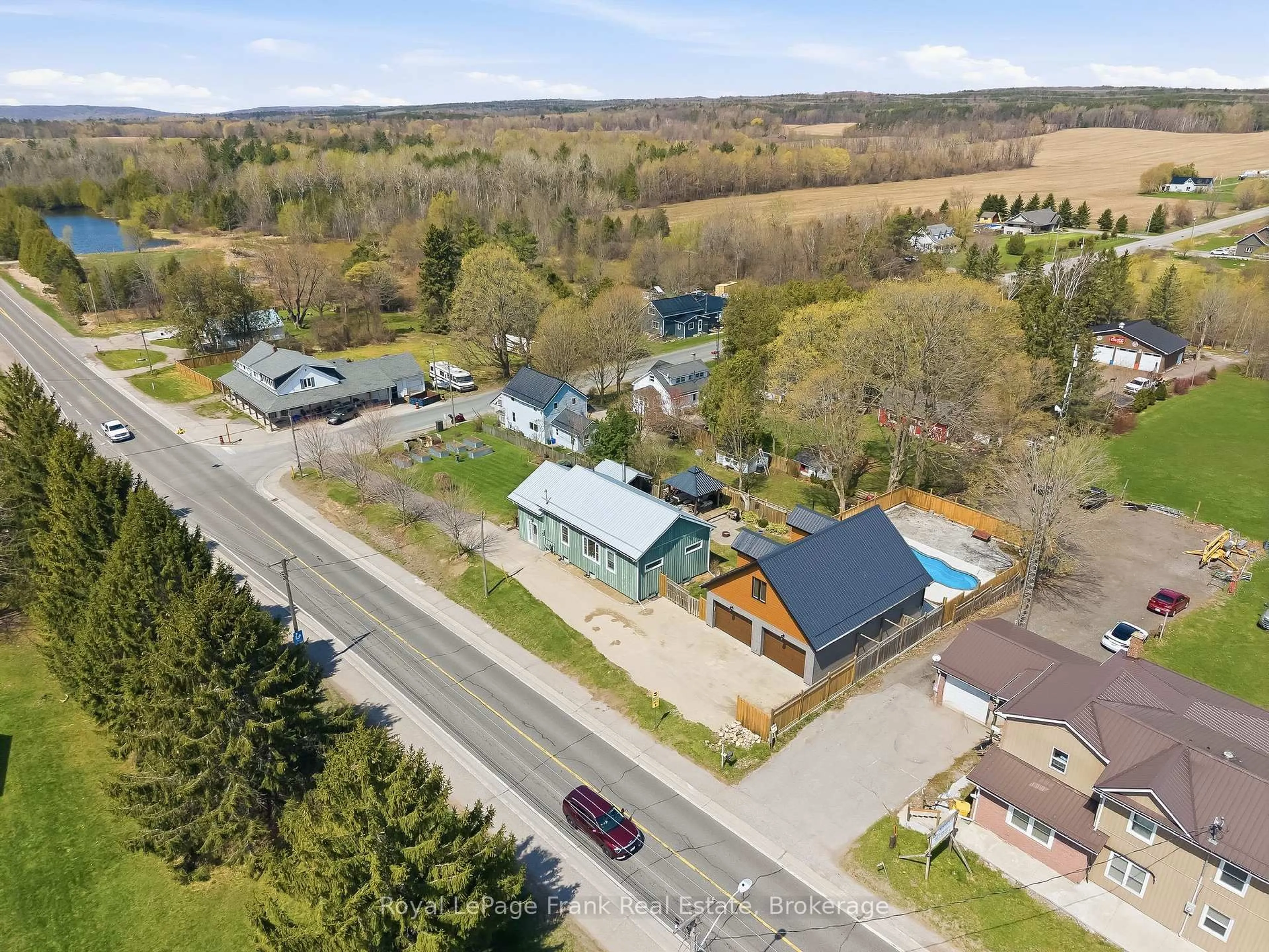 A pic from outside/outdoor area/front of a property/back of a property/a pic from drone, street for 103 Mcdonald Rd, Alnwick/Haldimand Ontario K0K 2G0