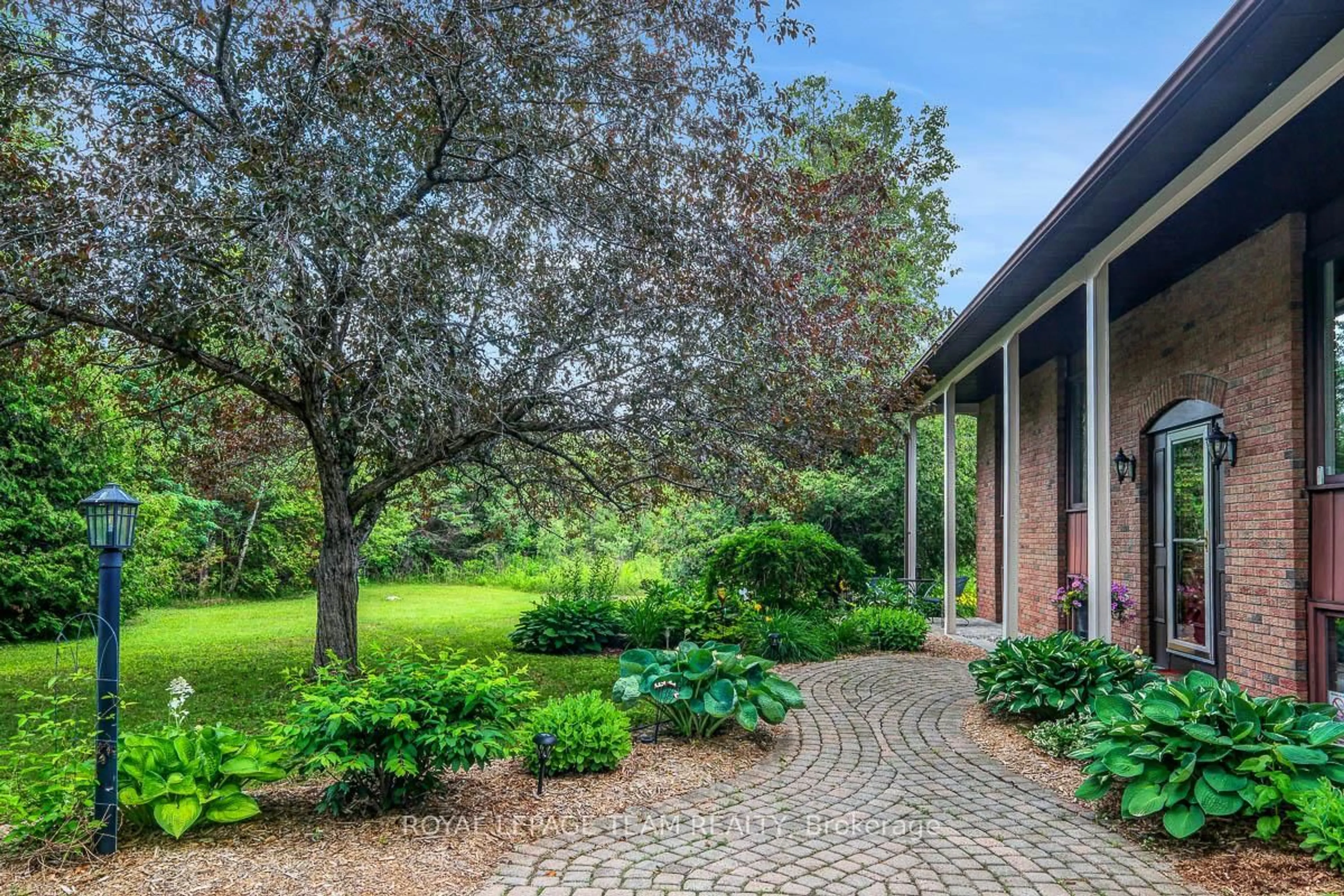 Patio, unknown for 324 County rd. 25 Rd, North Grenville Ontario K0G 1S0