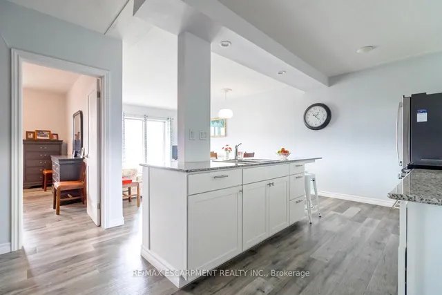 8 WOODMAN Dr #805, Hamilton 5