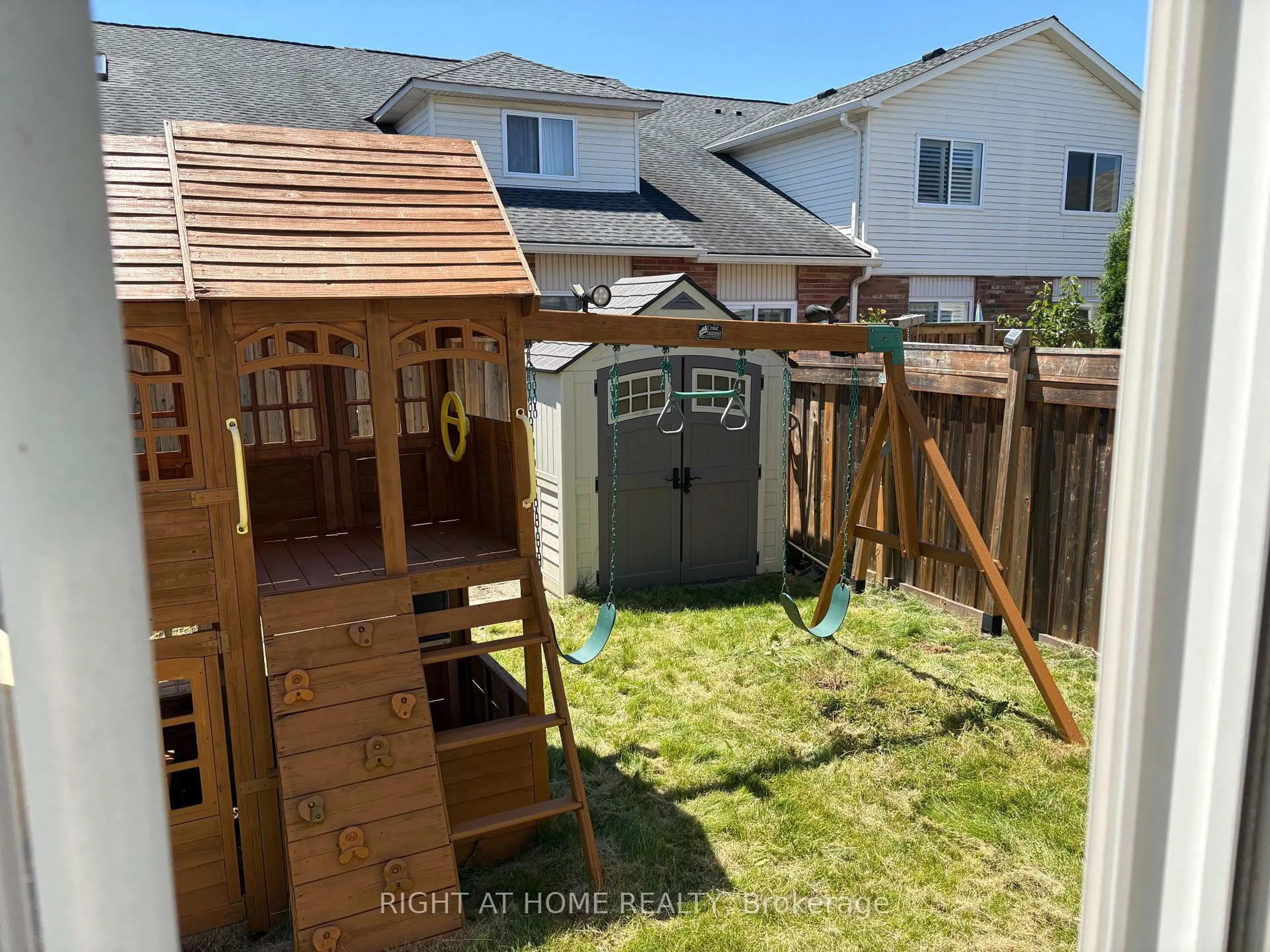 Shed for 63 Lupo Dr, Hamilton Ontario L8B 0V3