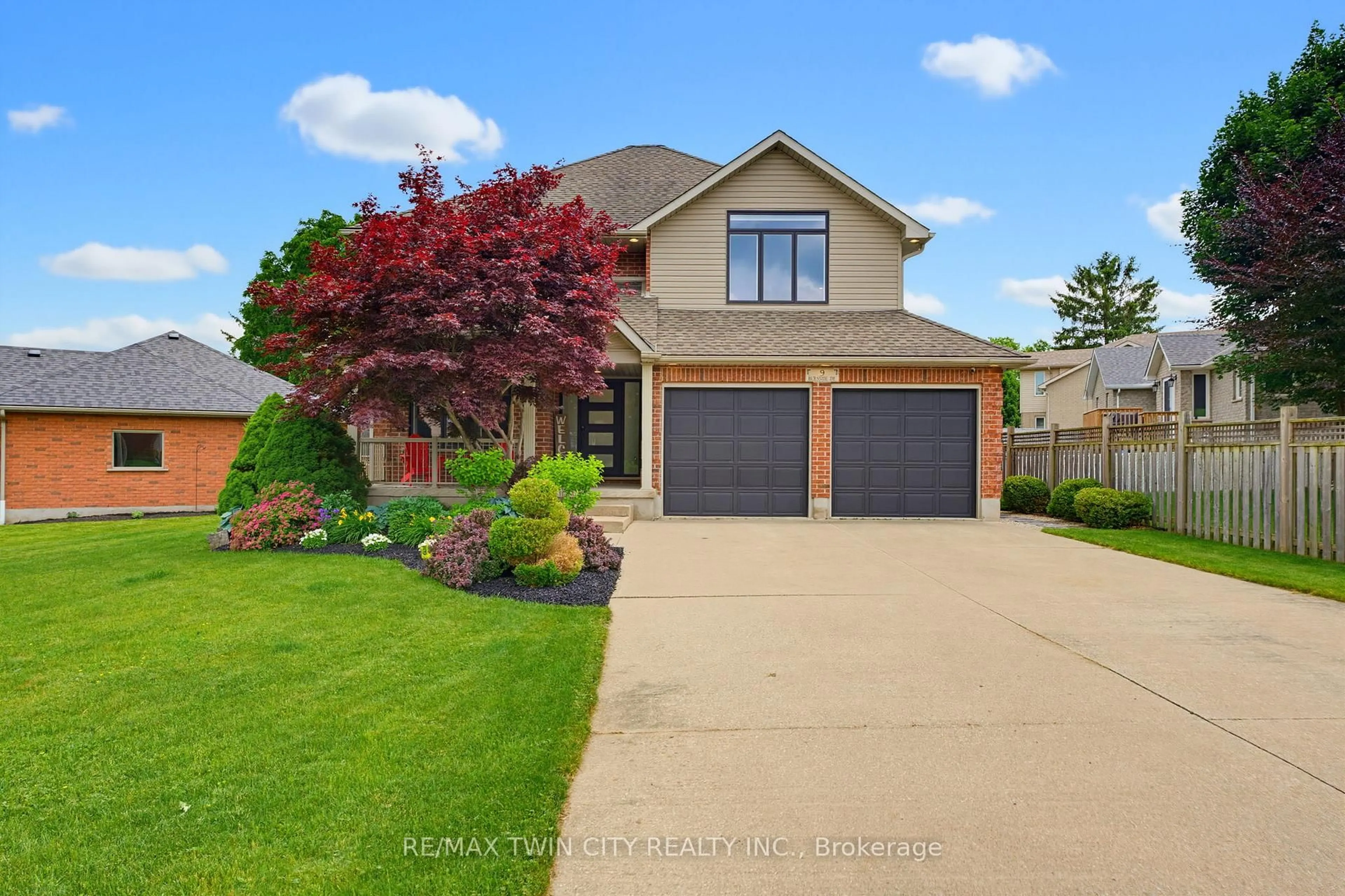 Home with brick exterior material, street for 9 Burnside Dr, North Dumfries Ontario N0B 1E0