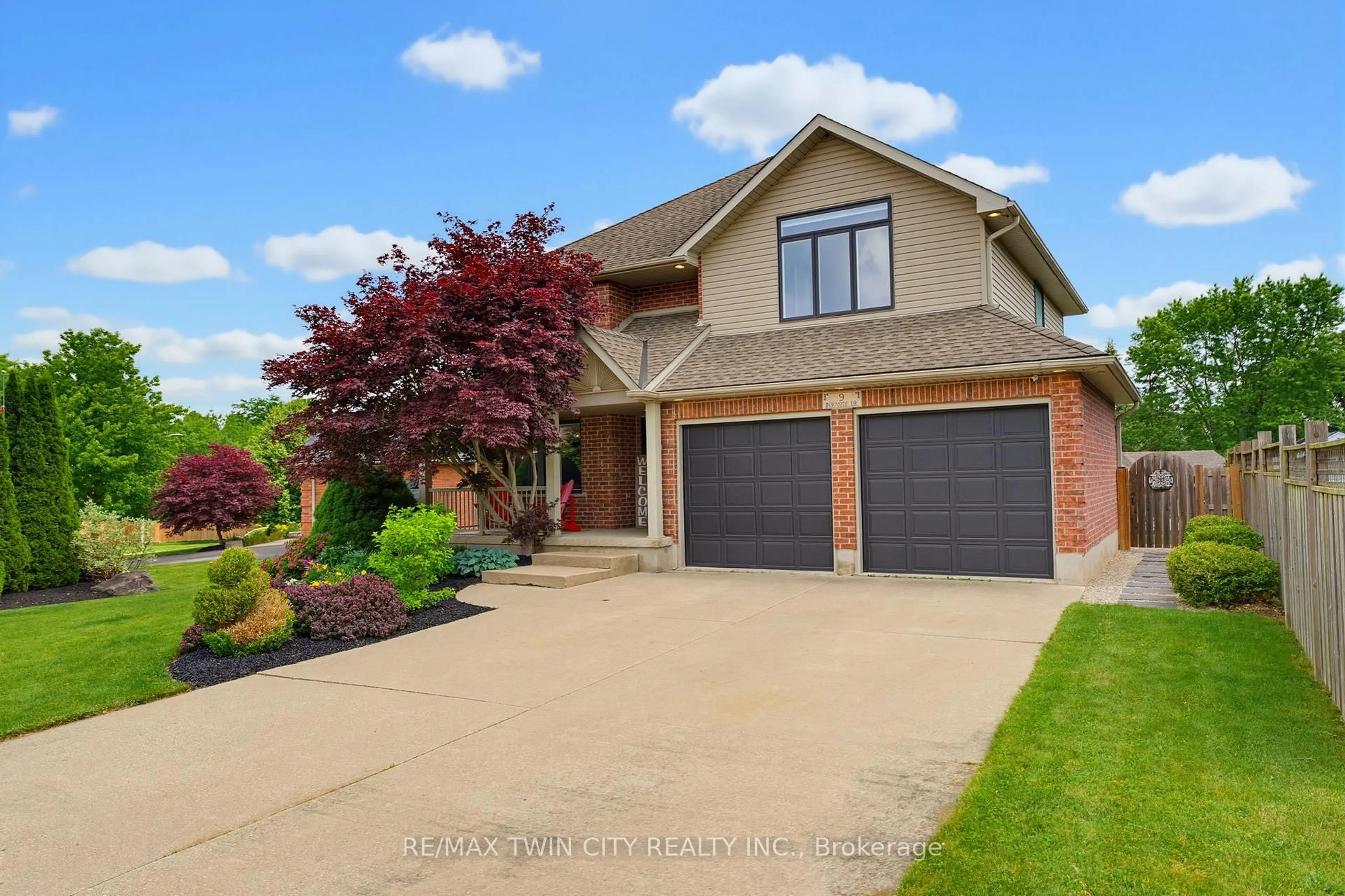 Home with brick exterior material, street for 9 Burnside Dr, North Dumfries Ontario N0B 1E0